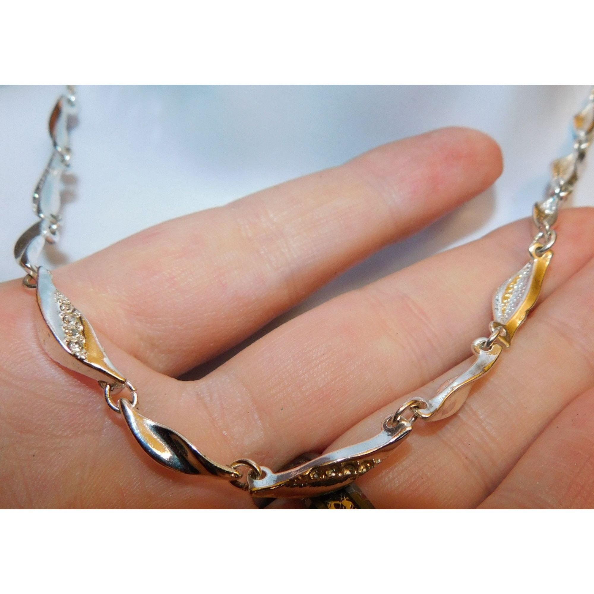 Other Rhinestone Twisted Leaf Link Necklace With Rhinestone Accent Size ONE SIZE - 5 Thumbnail