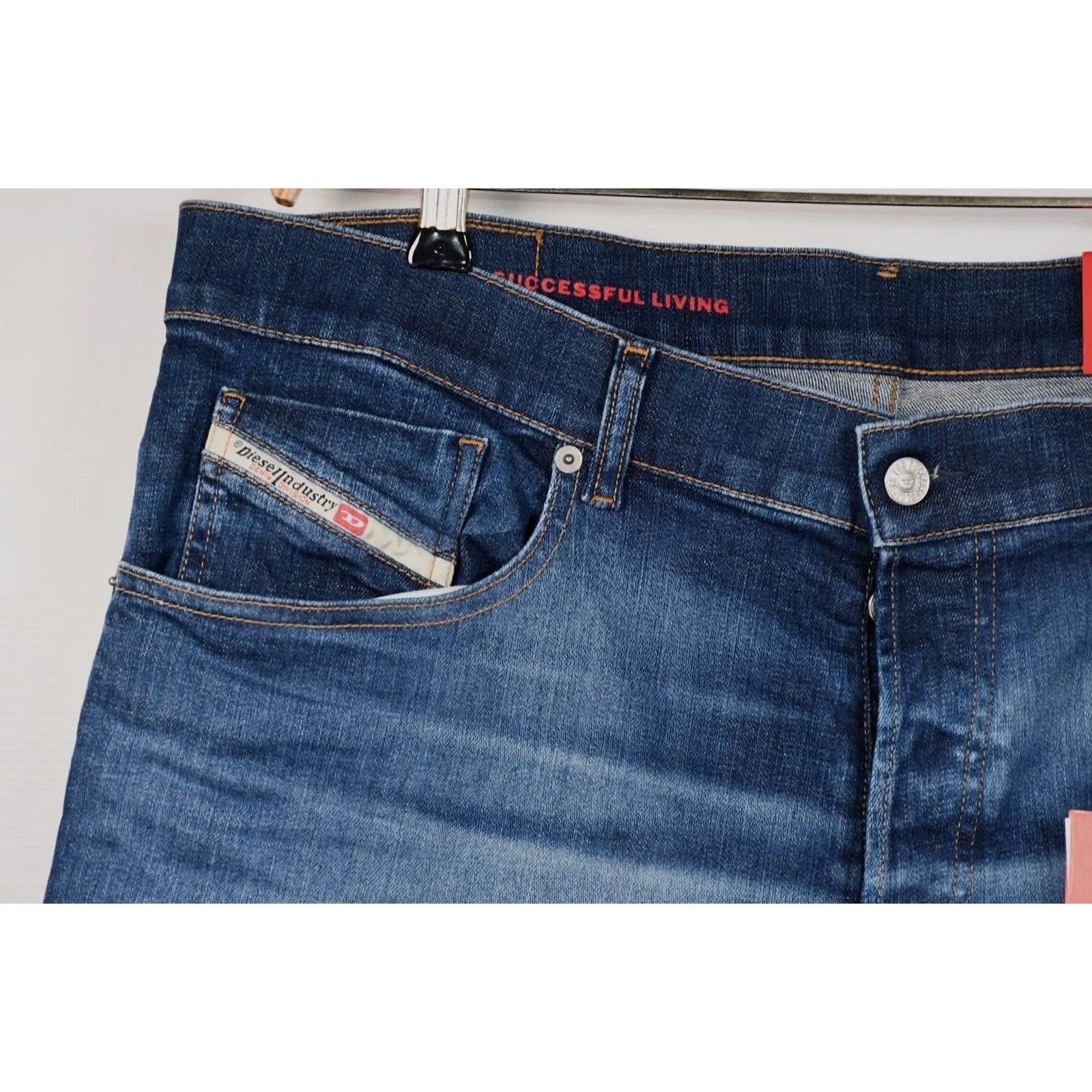 Diesel Diesel Jeans Main Point: 2005 5 Pocket D-Fining Tapered Regular Men's Jeans W38 L30 Blue 99% Cotton 1% Elastane Vintage N/A Size US 38 / EU 54 - 5 Thumbnail