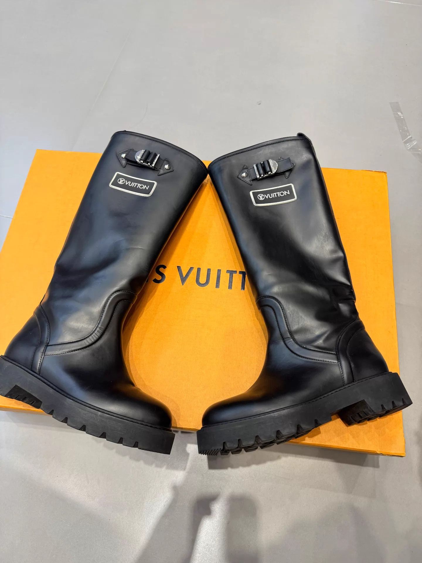Louis Vuitton Louis Vuitton Territory Knee-High Boots Women's Black 35 Size US 4.5 / IT 34.5 - 2 Thumbnail
