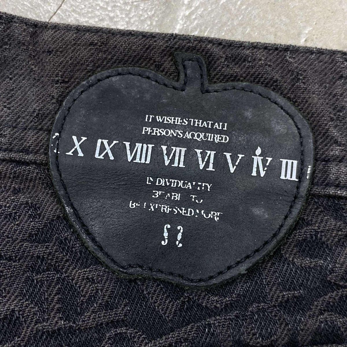 SHAREEF Japan Roman Numerals Sun Faded Jeans Size US 32 / EU 48 - 4 Thumbnail