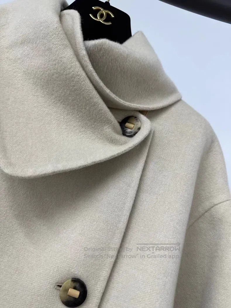 Hermes Hermes Oatmeal colored turn-down collar cashmere coat Size XS / US 0-2 / IT 36-38 - 3 Thumbnail