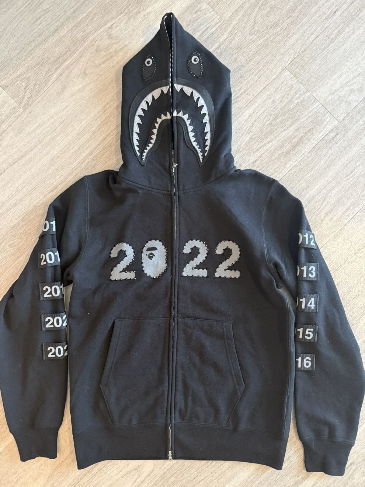 Bape Bape x DSMG 10th Anniversary Shark Full Zip Size US L / EU 52-54 / 3 - 2 Thumbnail