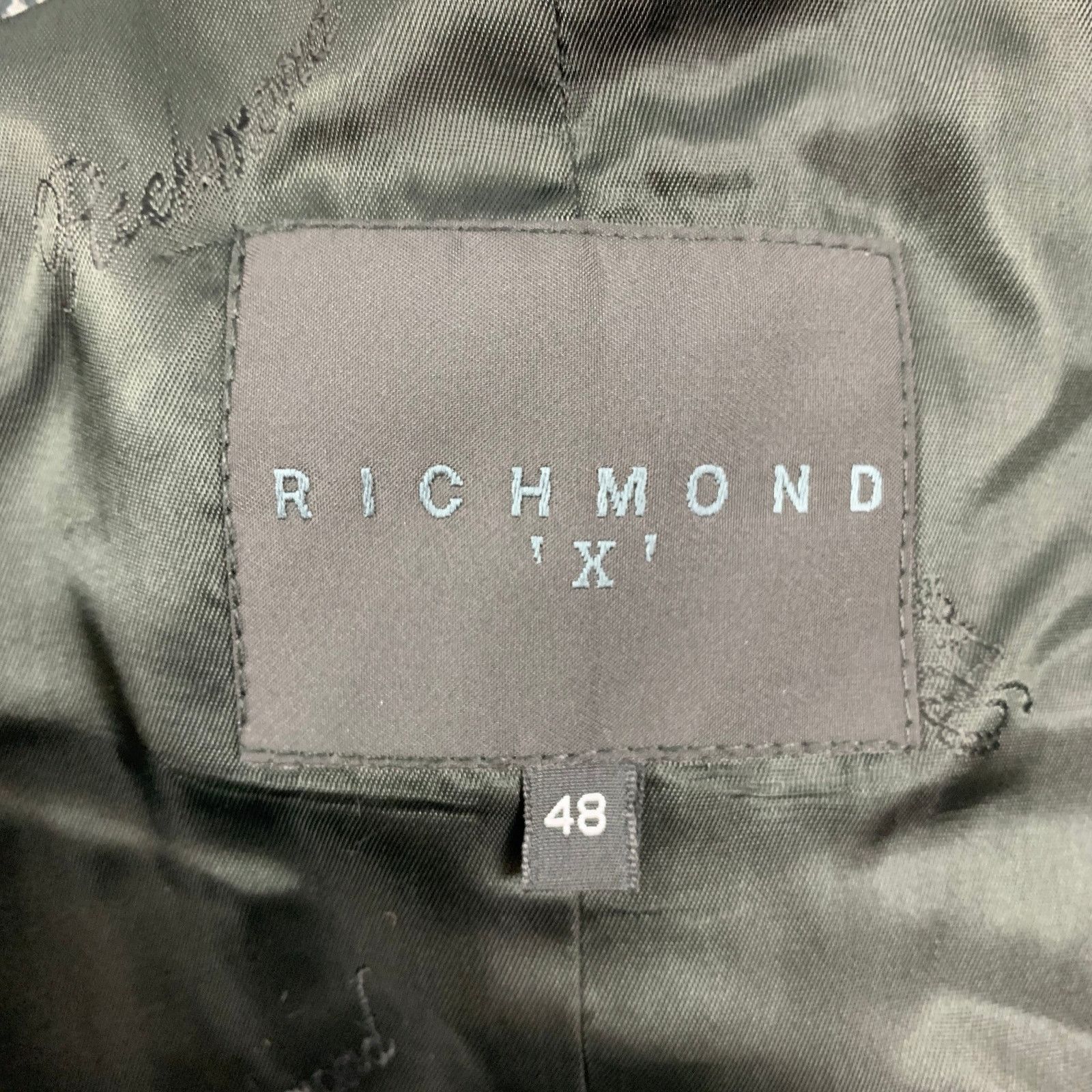 John Richmond JOHN RICHMOND Size 38 Black Wool Peak Lapel Sport Coat Size 38R - 9 Thumbnail