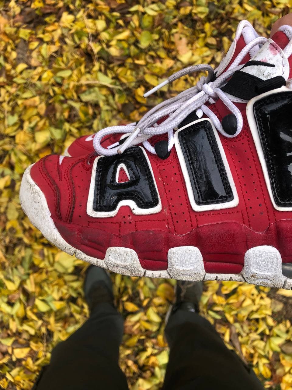 Vintage VERY RARE NIKE AIR MORE UPTEMPO CHICAGO BULLS SNEAKERS 90s Size US 6.5 / EU 39-40 - 2 Thumbnail