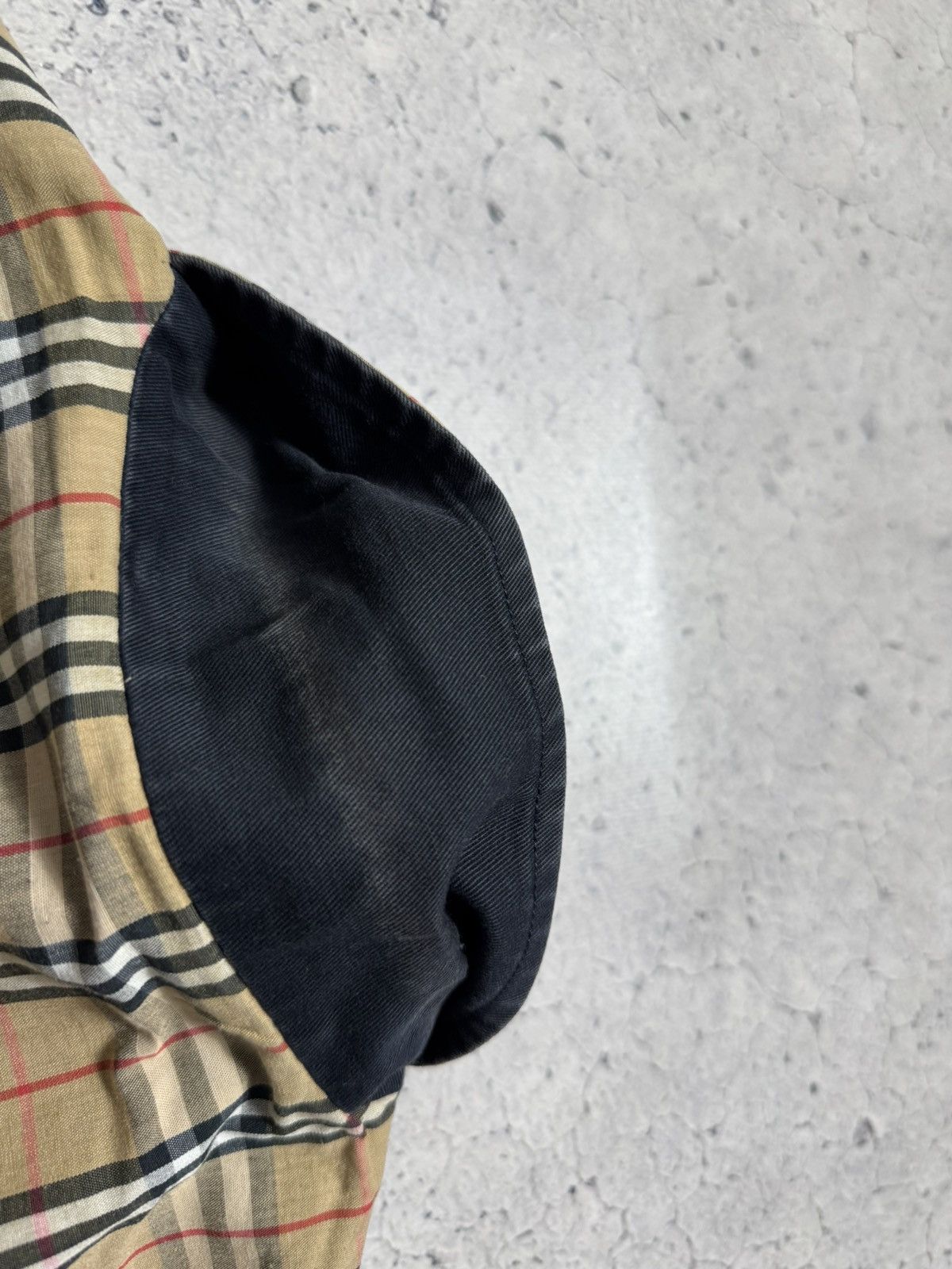 Burberry Burberry Vintage 90’s Bomber Light Jacket Checked Size M Size US M / EU 48-50 / 2 - 18 Thumbnail