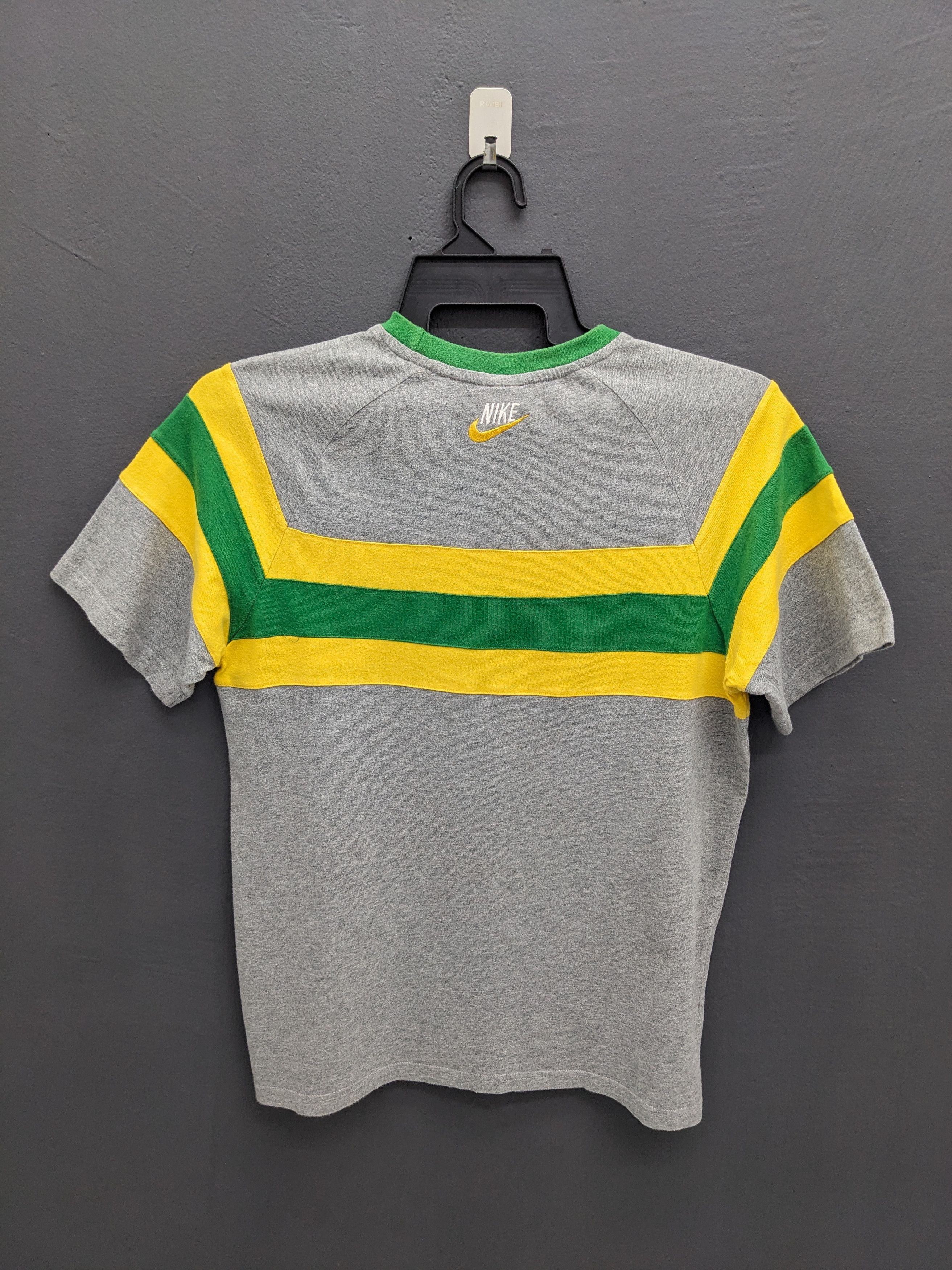 Nike VINTAGE NIKE TSHIRT Size US L / EU 52-54 / 3 - 5 Thumbnail