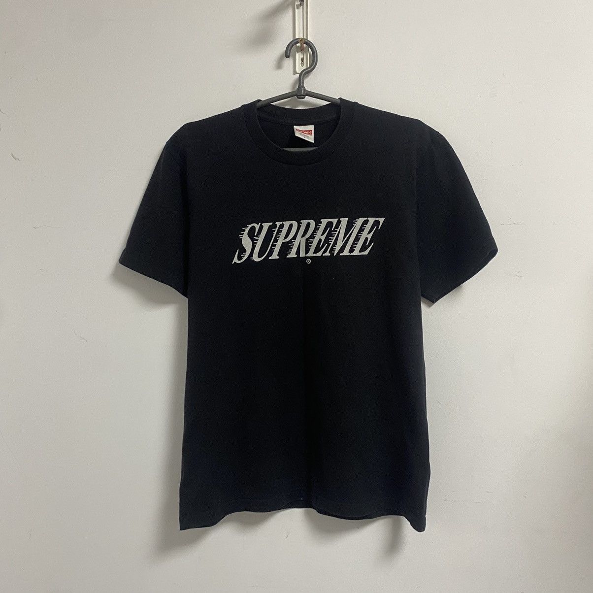 Supreme Supreme T Shirt Size US S / EU 44-46 / 1 - 1 Thumbnail