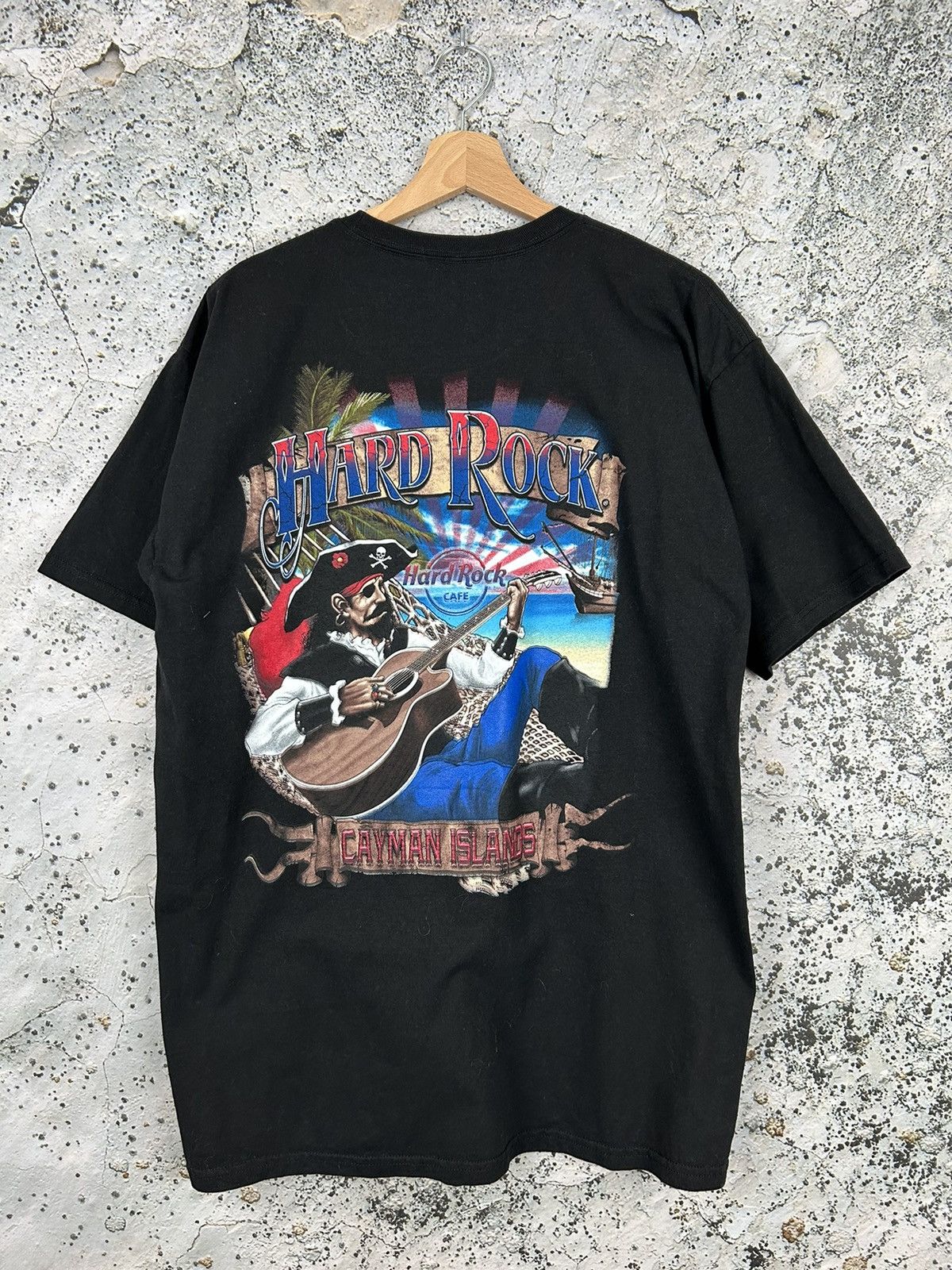 Hard Rock Cafe Vintage Hard Rock Cafe Cayman Island Pirates Graphic Tee Size US L / EU 52-54 / 3 - 1 Thumbnail
