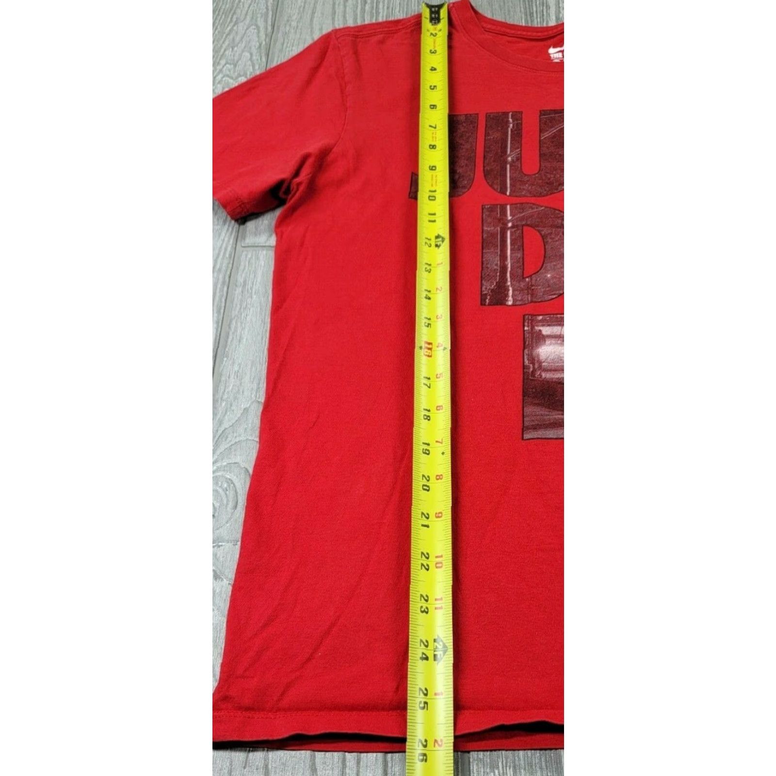 Nike Nike Tee Shirt Basketball Just Do It Logo Short Sleeve Mens M Black Red Athletic Shirt Size US M / EU 48-50 / 2 - 5 Thumbnail