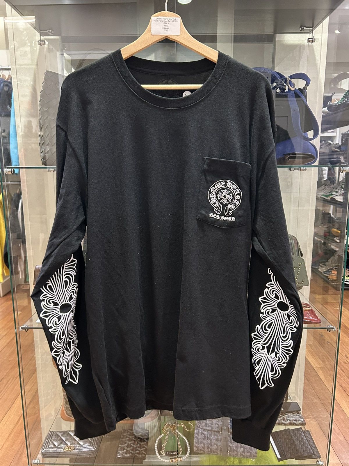トップス HEARTS CHROME