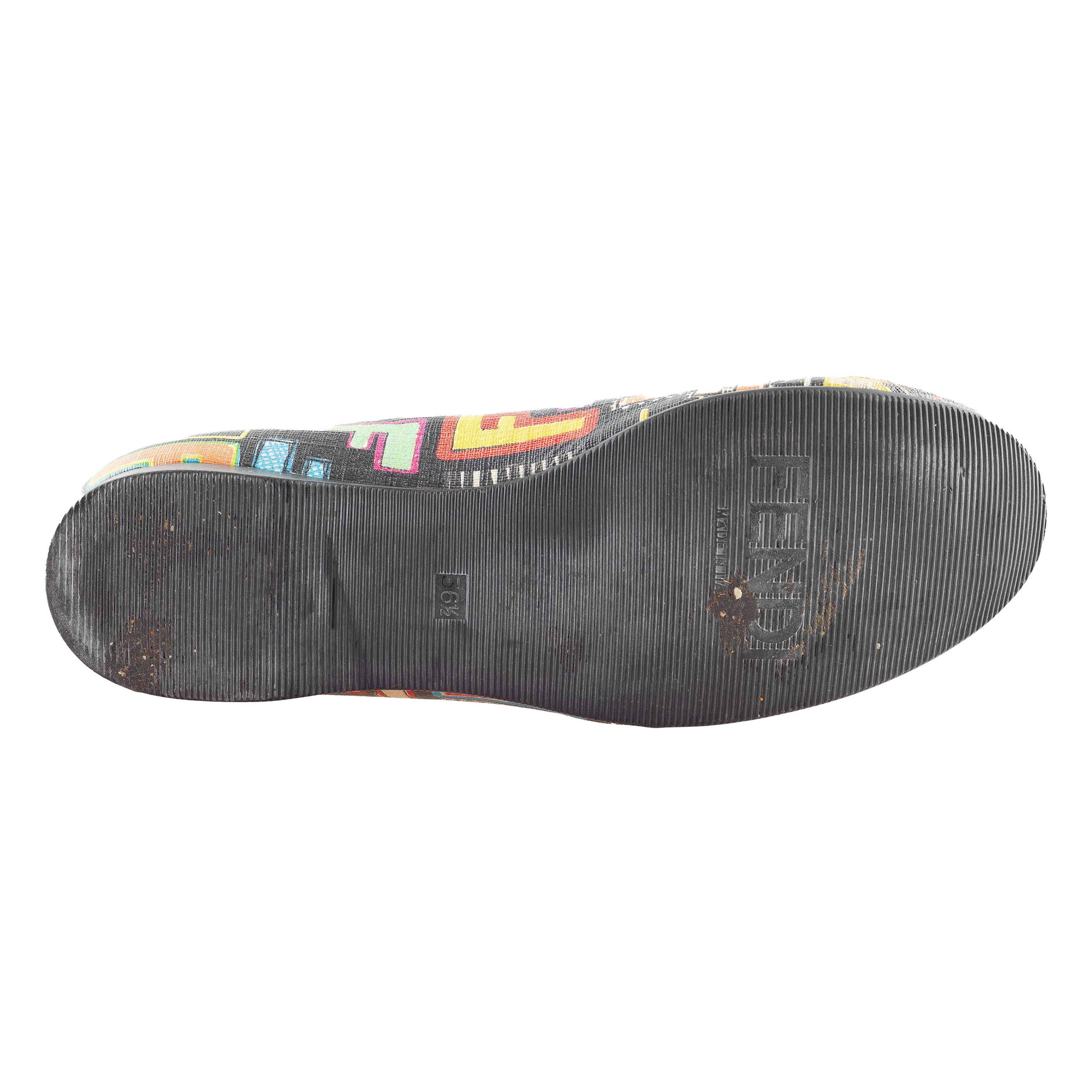 Fendi Fendi Zucca Monogram Vintage Black Flats (36,5 IT/37,5 EU) Size US 6.5 / IT 36.5 - 8 Thumbnail