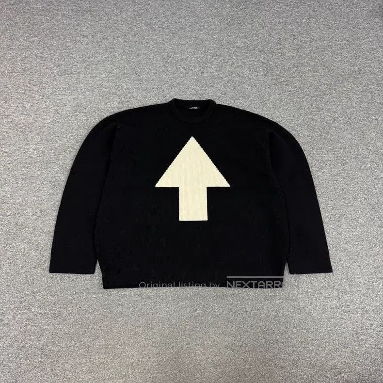 Balenciaga Balenciaga Arrow Knit Sweater Size US M / EU 48-50 / 2 - 1 Thumbnail