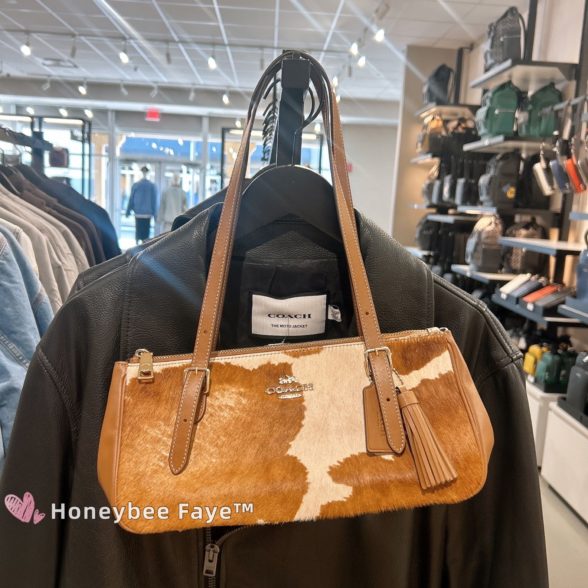 Coach Asher Shoulder Bag In Haircalf With Cow Print CDW46 Size ONE SIZE - 1 Thumbnail