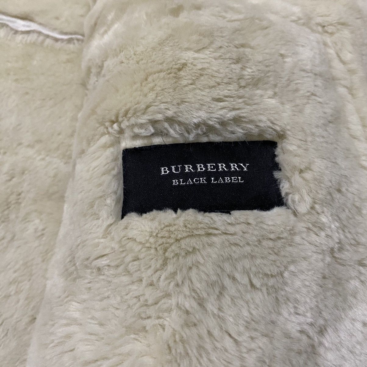Burberry Rare!! Burberry Black Label shearling coat Size US M / EU 48-50 / 2 - 9 Thumbnail