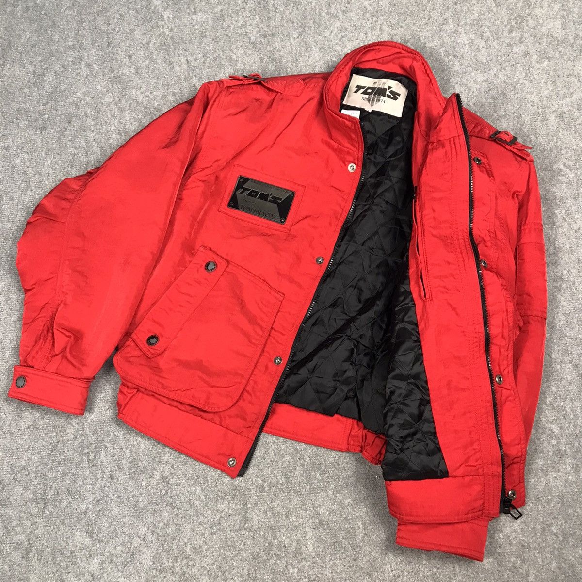 Sports Specialties VINTAGE TOM’S RACING JAPANESE BOMBER RED JACKET Size US M / EU 48-50 / 2 - 9 Thumbnail