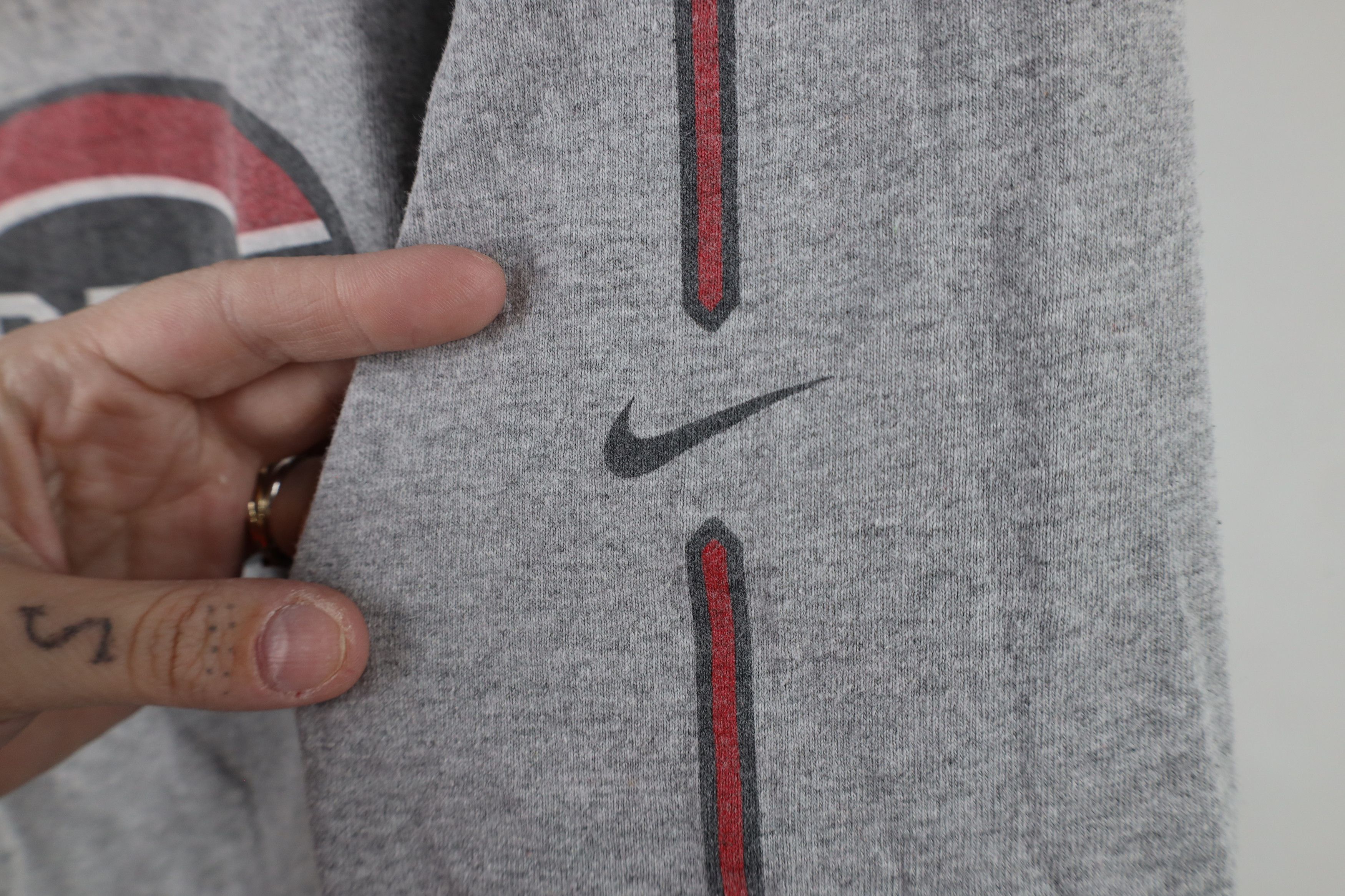 Nike × Vintage Vintage Y2K Nike Swoosh Cincinnati Reds Long Sleeve T-Shirt Size US L / EU 52-54 / 3 - 7 Thumbnail