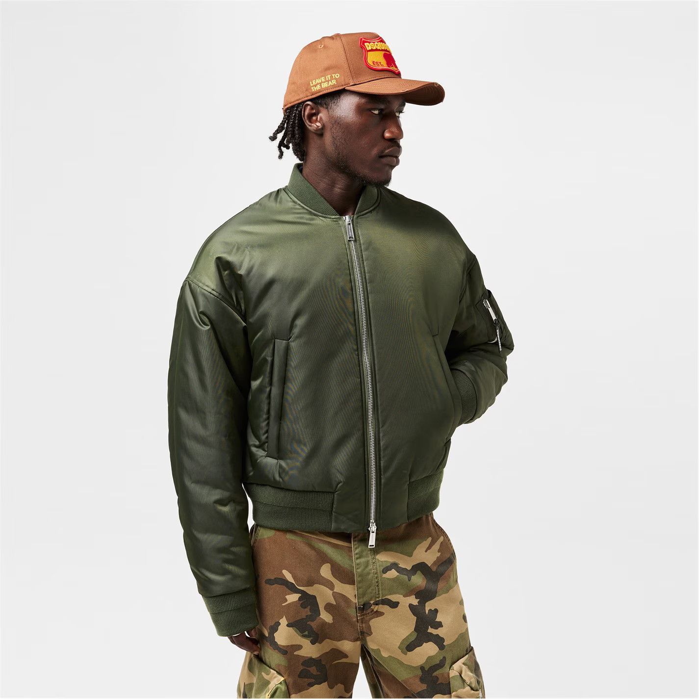 Dsquared2 o1g2r1mq0426 Bomber Jacket in Miltary Green Size US M / EU 48-50 / 2 - 3 Thumbnail