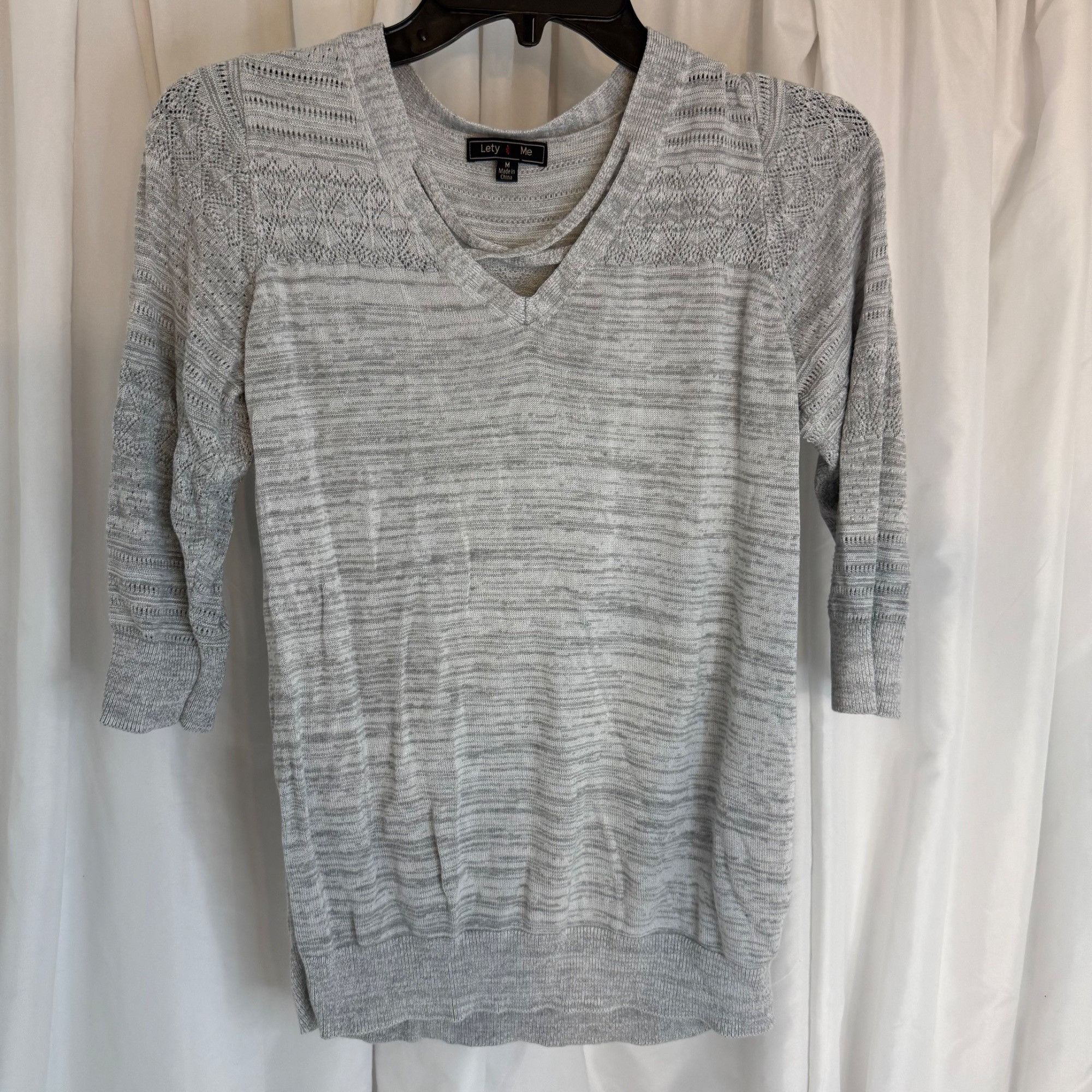 Other Lety & Me Gray V-Neck 3/4 Sleeve Knit Top Medium Womens Casu Size M / US 6-8 / IT 42-44 - 1 Thumbnail