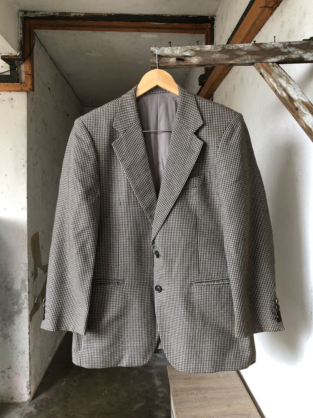 Burberry Vtg Burberry Tweed Wool Checked Single Breasted Blazer Size US M / EU 48-50 / 2 - 1 Thumbnail