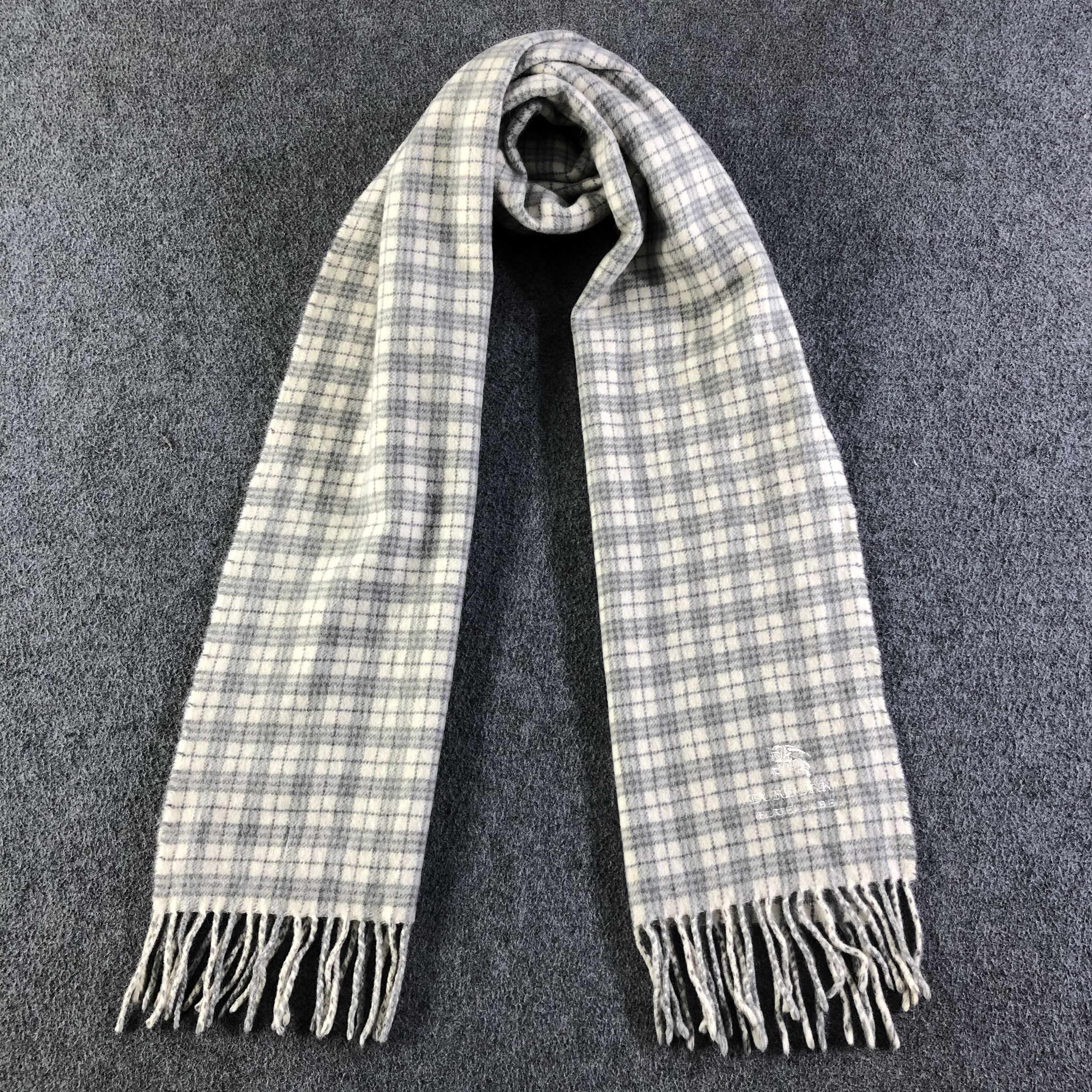 Burberry Burberry Blue Label Scarf / Muffler / Neckwear Size ONE SIZE - 1 Thumbnail