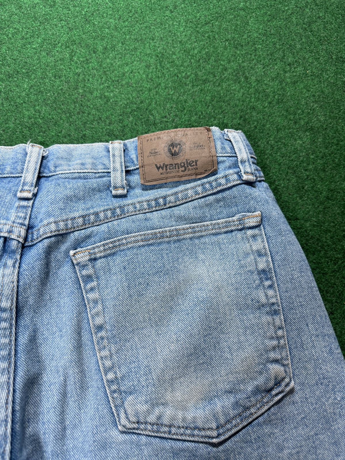 Wrangler Y2K Wrangler Levi’s Relaxed Fit Jorts Skater GrungeShorts Size US 34 / EU 50 - 2 Thumbnail