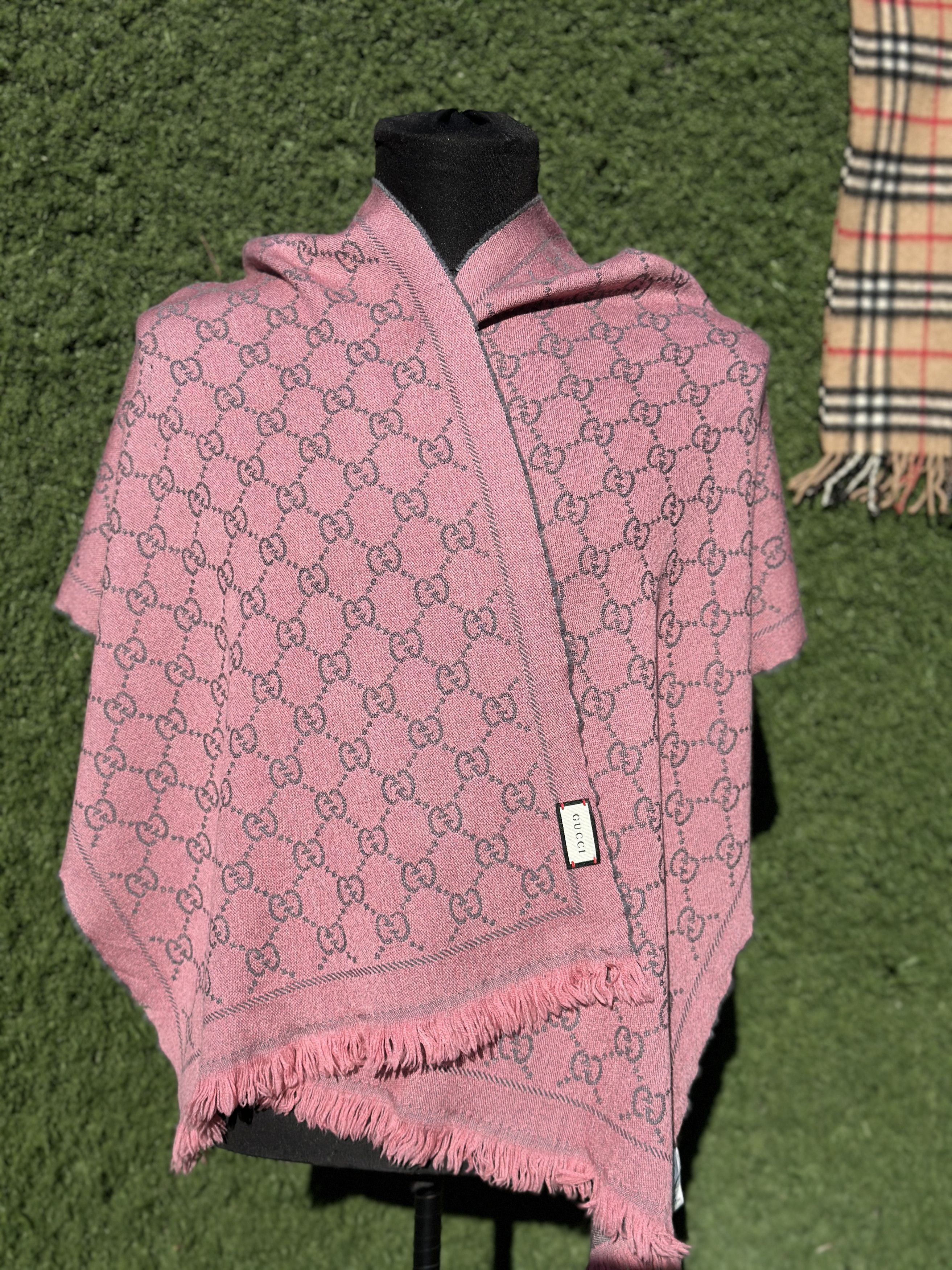 Gucci Gucci GG Jacquard Wool Scarf Shawl Wrap Reversible 160x44cm Size ONE SIZE - 1 Thumbnail
