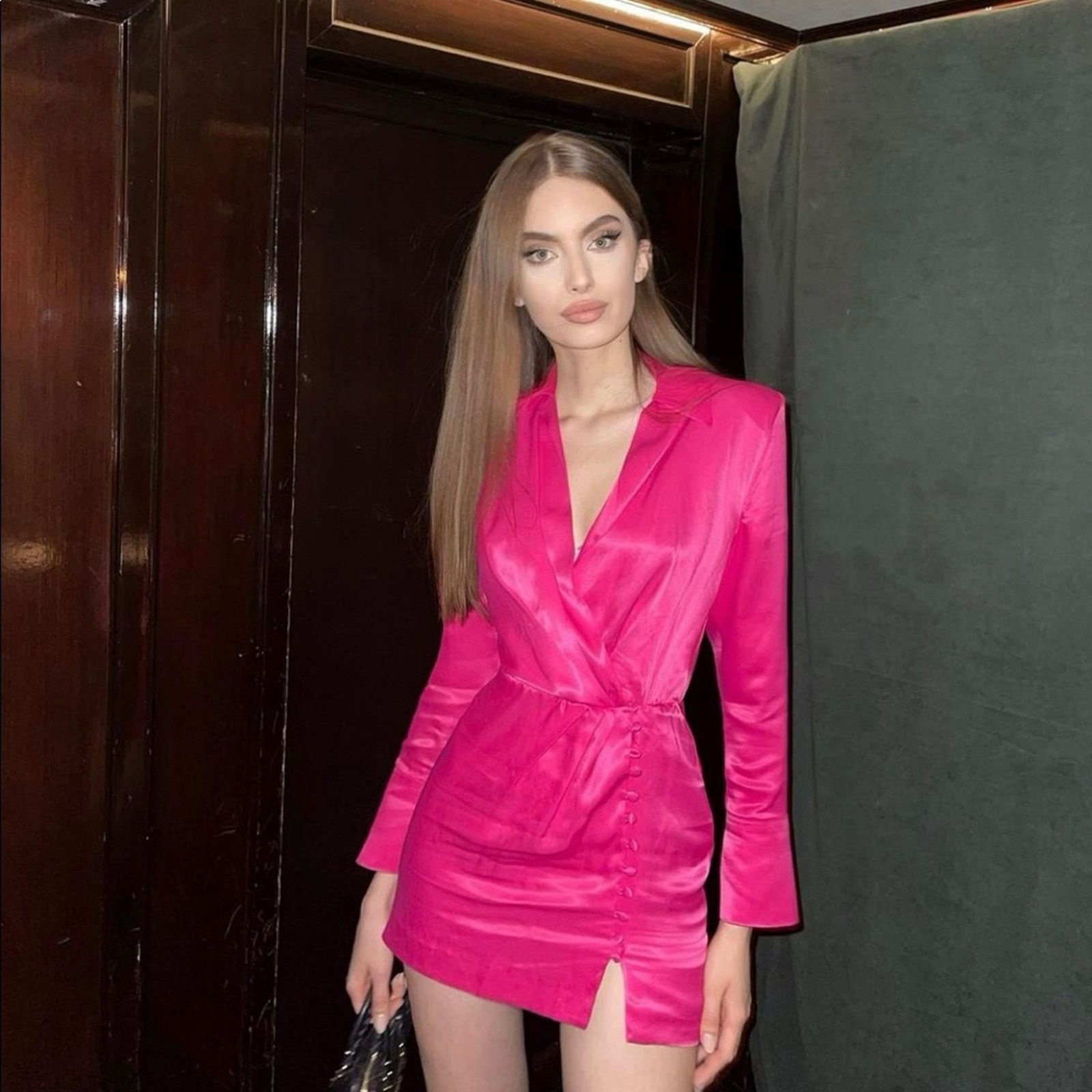 Zara ZARA BLOGGER FAVORITE BUTTONED WRAP DRESS FUCHSIA Size XS / US 0-2 / IT 36-38 - 4 Thumbnail