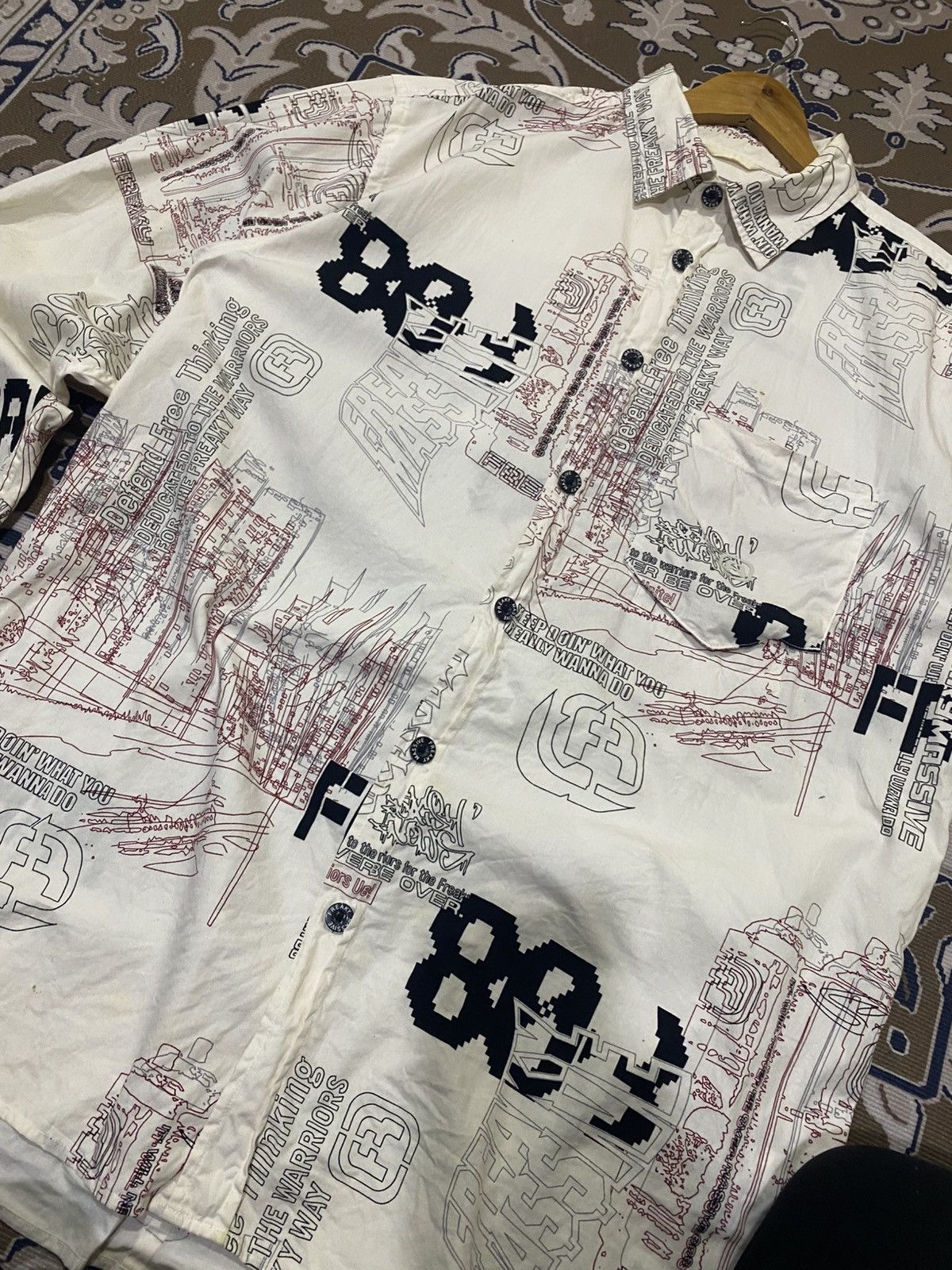 Vintage VINTAGE FREAKY MASSIVE FULLPRINT BUTTON UP ! Size US L / EU 52-54 / 3 - 2 Thumbnail