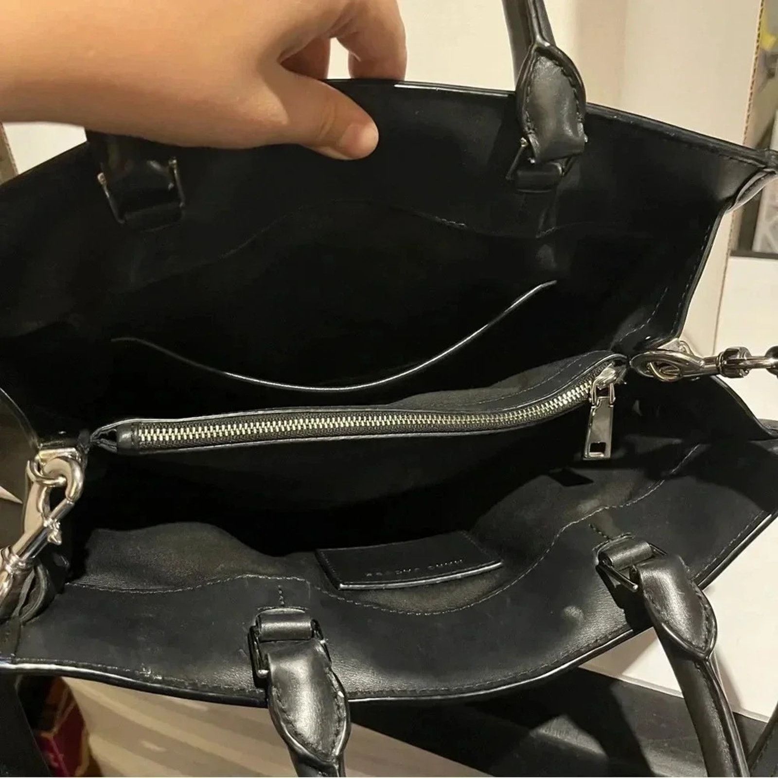 Marc Jacobs Marc Jacobs Madison Medium Black Leather Crossbody Bag Size ONE SIZE - 10 Thumbnail