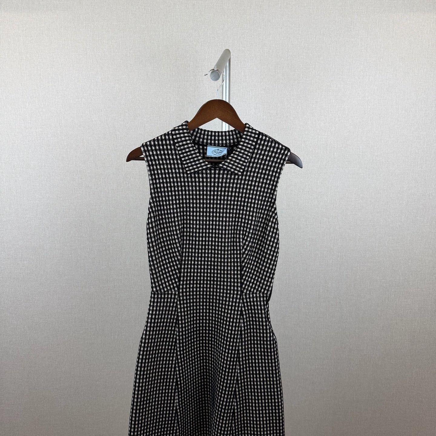 Prada Prada Black White Houndstooth Sleeveless Dress Size 38 Size XS / US 0-2 / IT 36-38 - 1 Thumbnail