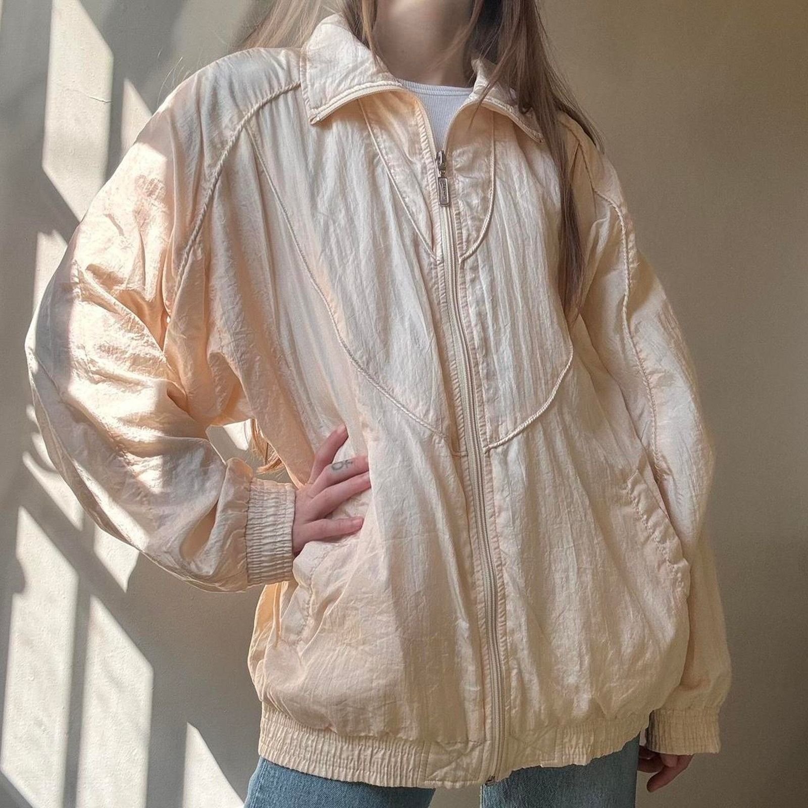 Vintage Vintage Janeve Champagne Windbreaker Medium 80s Sportswear Size M / US 6-8 / IT 42-44 - 1 Thumbnail