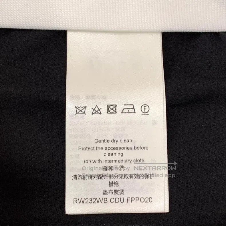 Louis Vuitton Louis Vuitton 23 dark blue tailored striped slacks pants Size US 38 / EU 54 - 7 Thumbnail