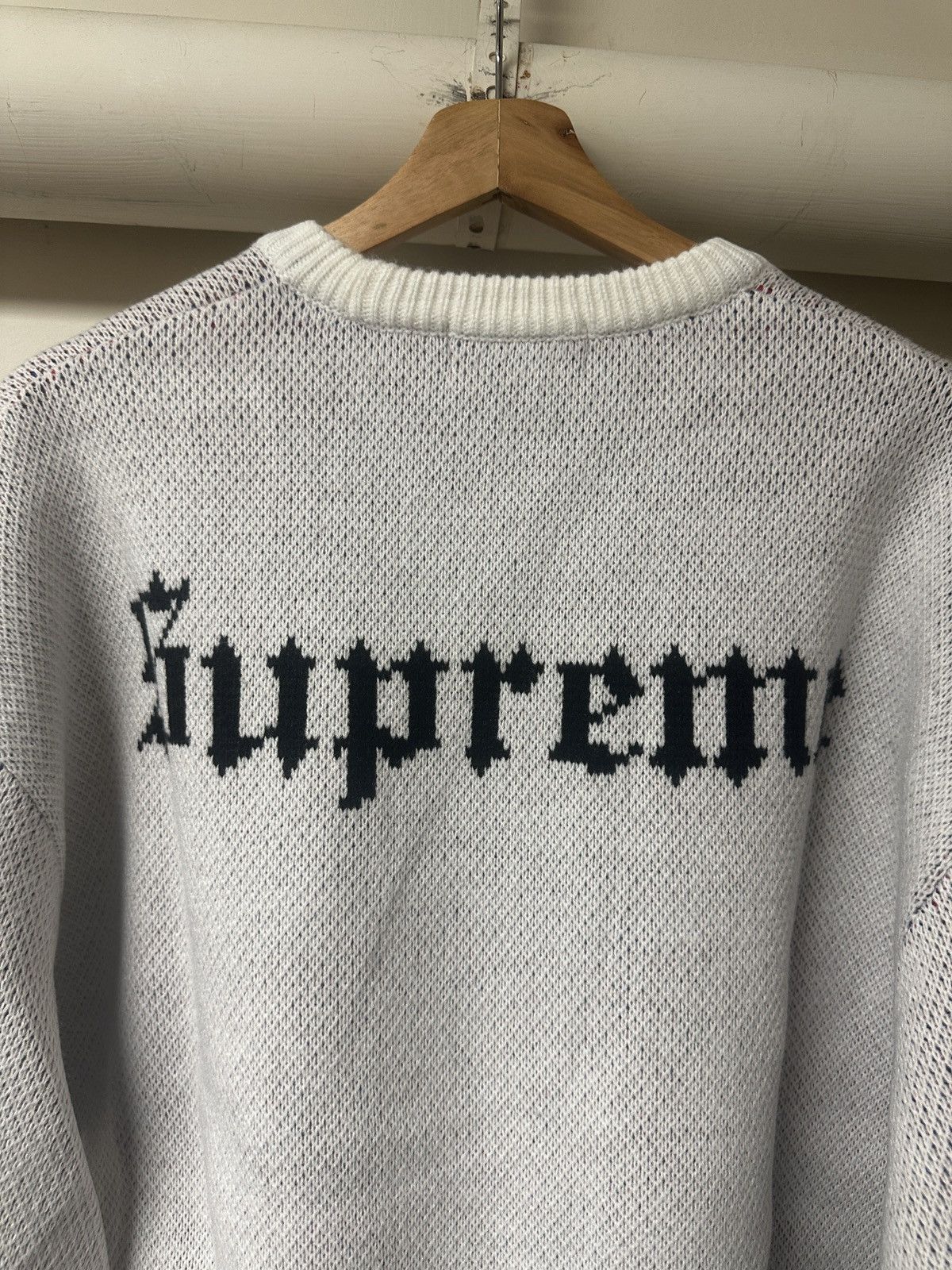 Supreme Supreme Snow White Sweater Size US L / EU 52-54 / 3 - 5 Thumbnail