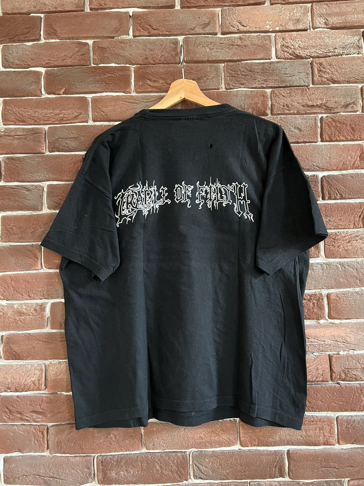 Band Tees Rare Vintage 00s Cradle Of Filth Boris Valejo Metal Band Tee Size US XL / EU 56 / 4 - 2 Thumbnail