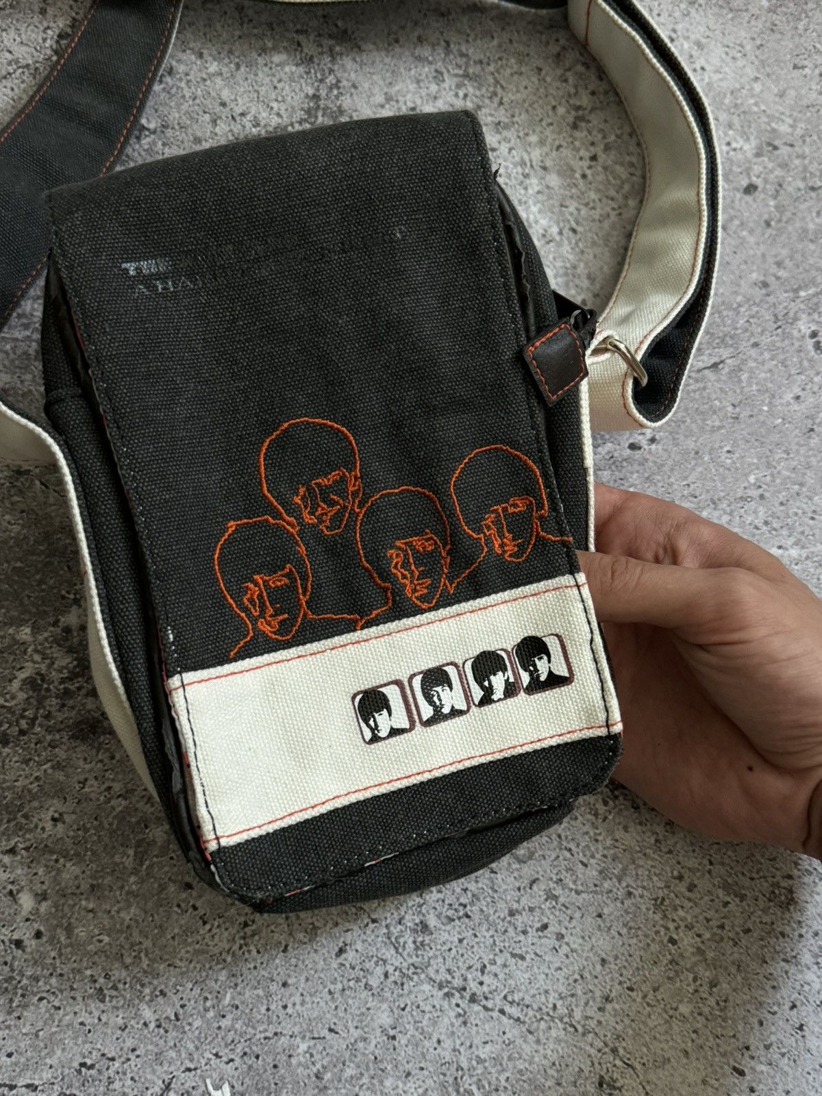 Vintage Vintage The Beatles Y2K crossbody bag Size ONE SIZE - 8 Thumbnail