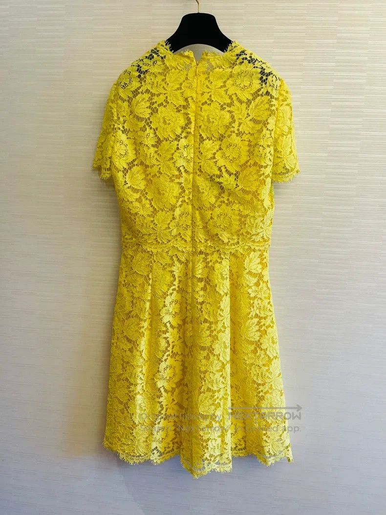 Valentino Valentino Yellow dress Size S / US 4 / IT 40 - 5 Thumbnail