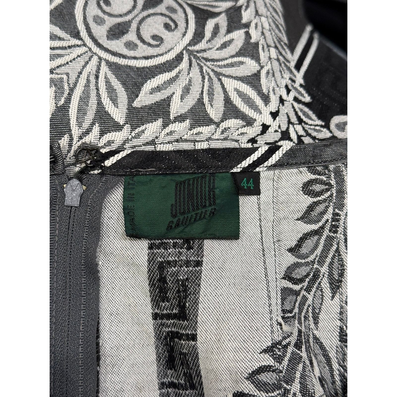 Jean Paul Gaultier 2000s Jean Paul Gaultier paisley set blazer skirt Size 30" / US 8 / IT 44 - 12 Thumbnail