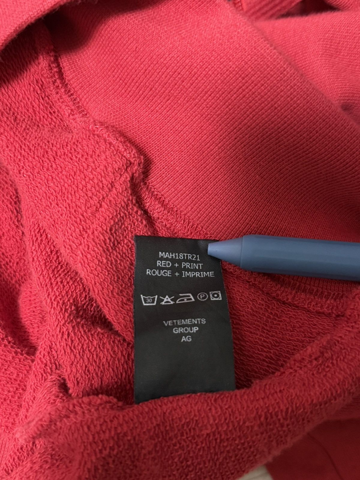 Vetements Vetements AW 2018 'Free Hugs' Zip Up Hoodie Size US M / EU 48-50 / 2 - 6 Thumbnail
