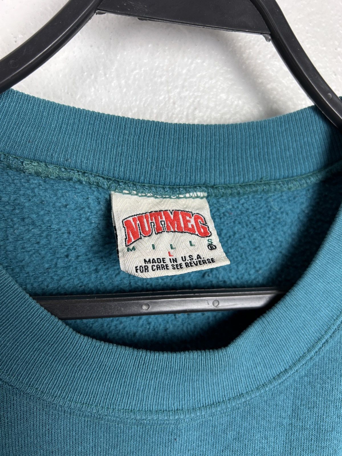 NFL 90s Vintage Nutmeg Mills Miami Dolphins NFL Crewneck Sweat Size US L / EU 52-54 / 3 - 7 Thumbnail