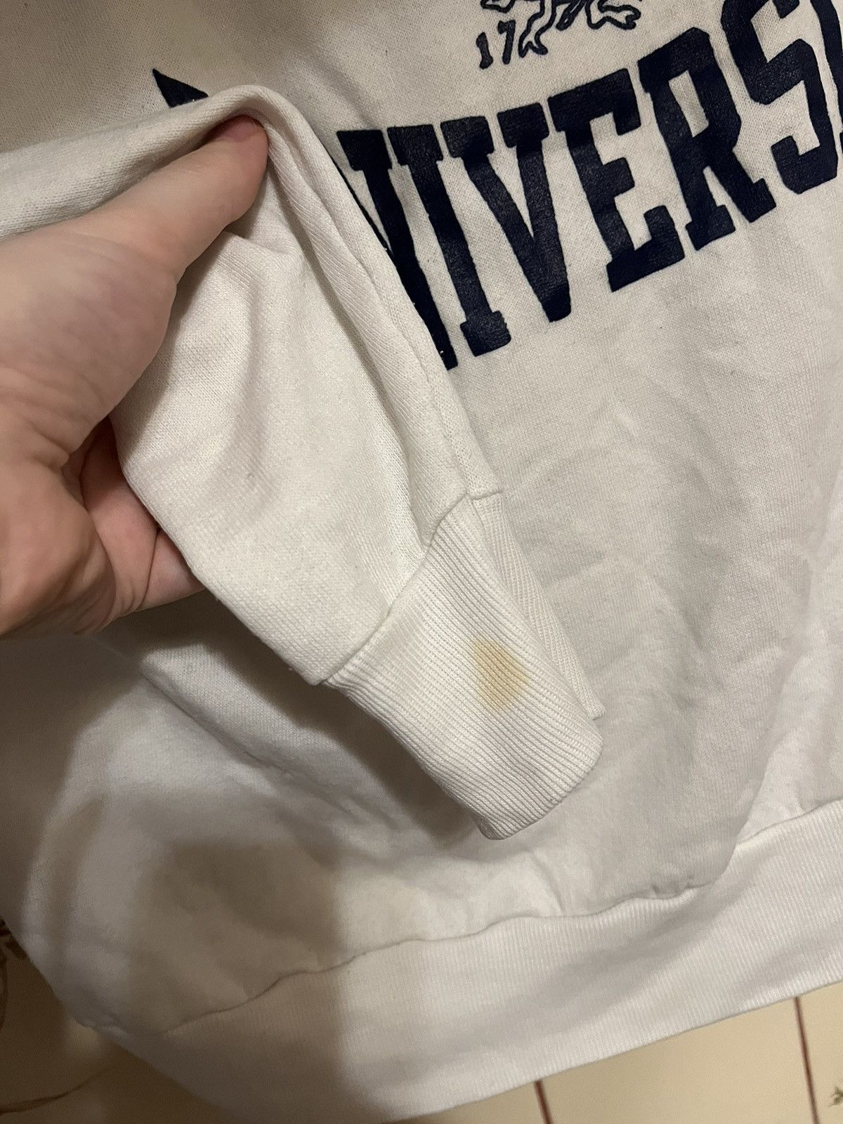 Champion 🔥 1980s CHAMPION VINTAGE GEORGETOWN CREWNECK Y2K sweatshirt Size US XL / EU 56 / 4 - 5 Thumbnail