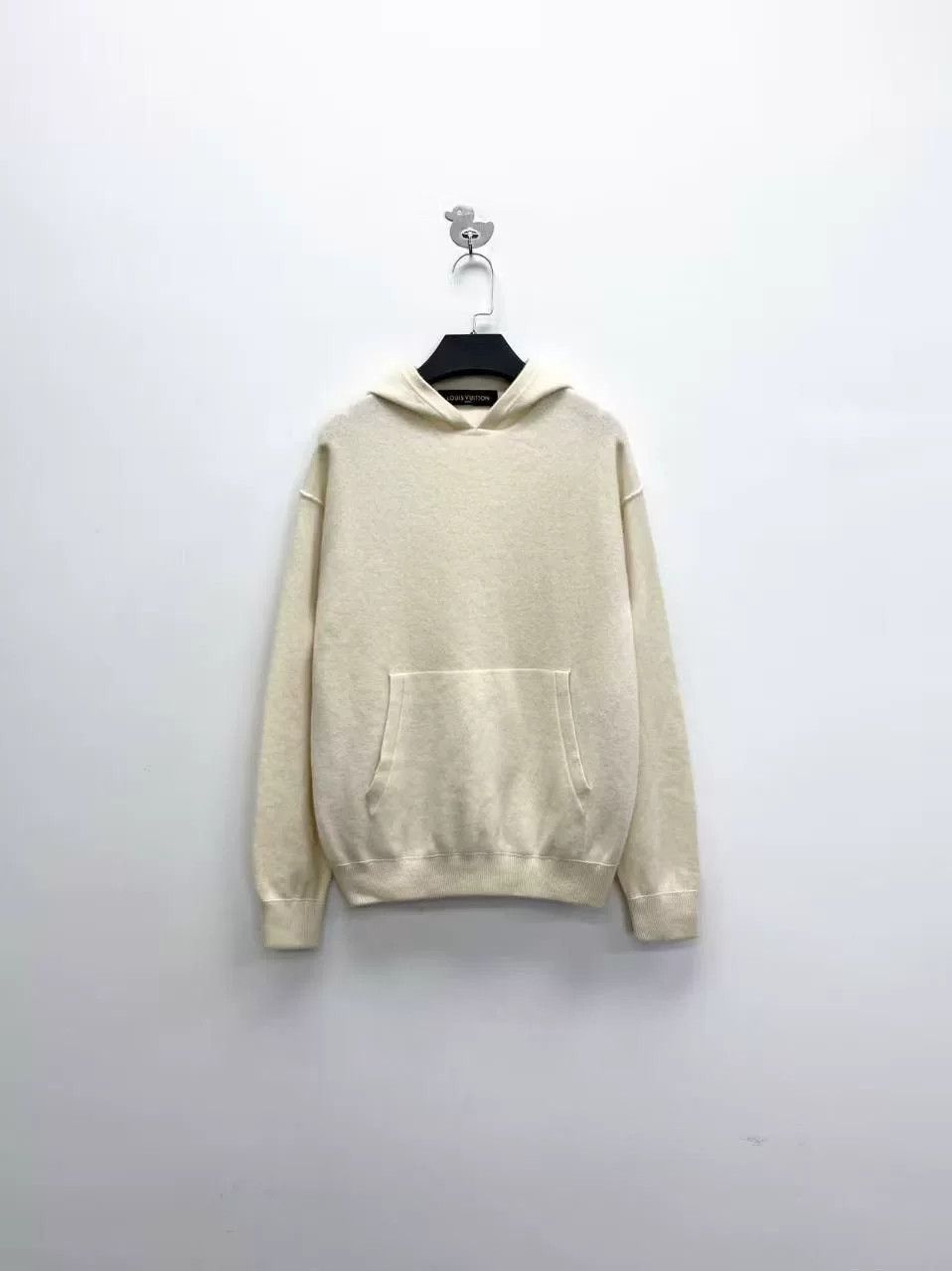 Louis Vuitton Louis Vuitton Beige Logo Hoodie XS Size US XS / EU 42 / 0 - 1 Thumbnail