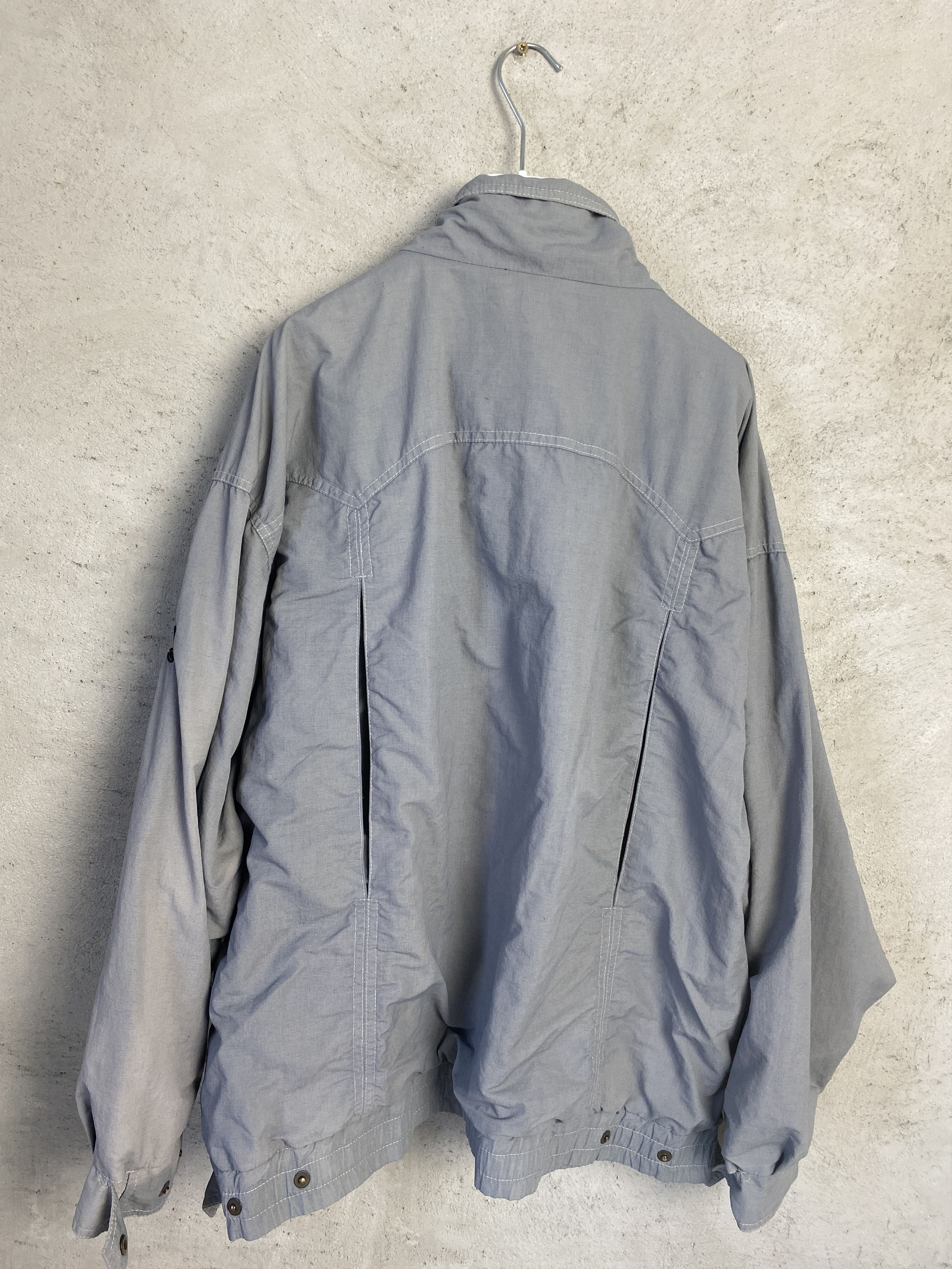 Fjallraven Fjallraven small logo bomber light jacket vintage Size US L / EU 52-54 / 3 - 6 Thumbnail