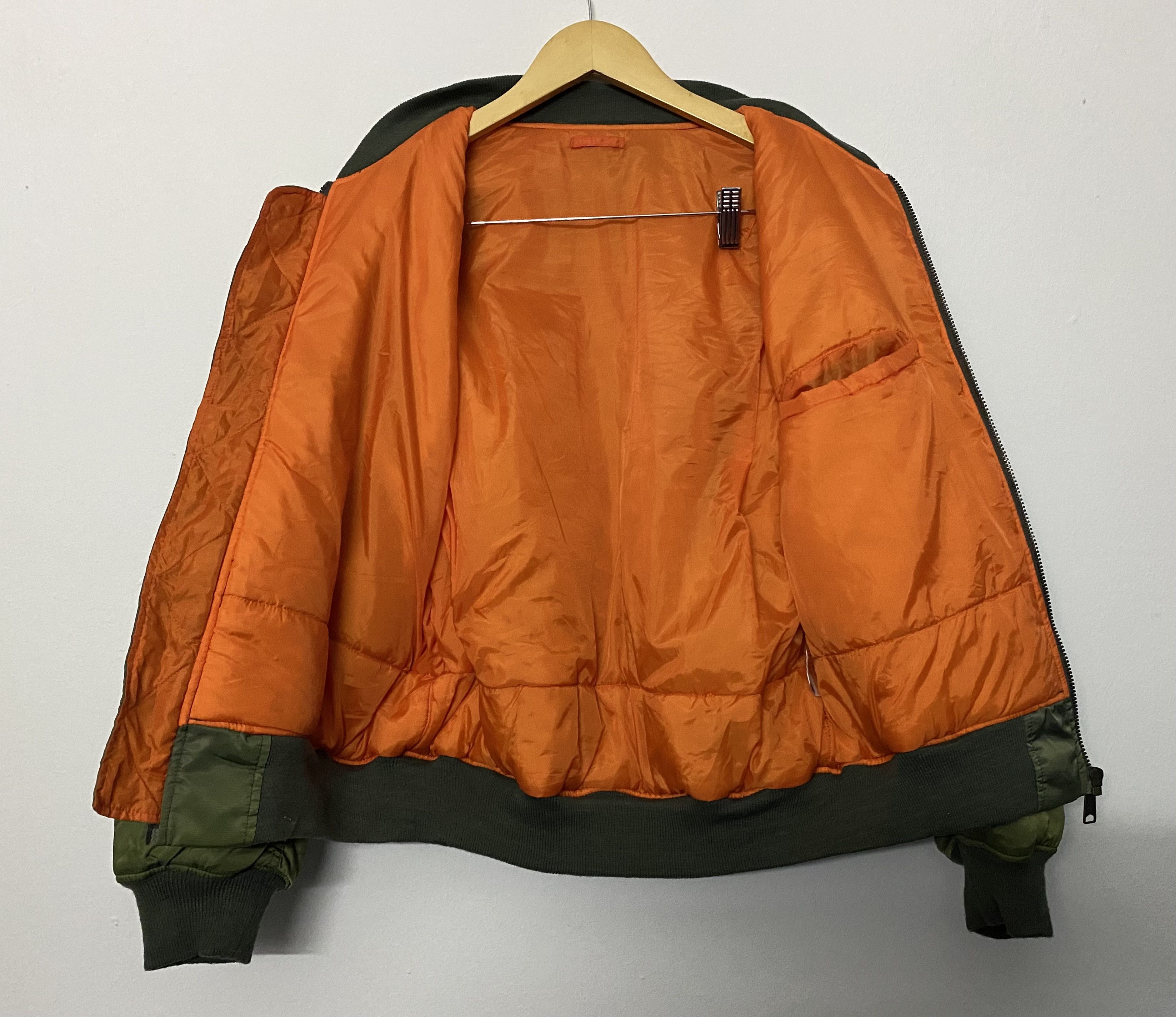 Uniqlo Vtg Uniqlo Sun Faded Military MA-1 Bomber Jacket Size US M / EU 48-50 / 2 - 3 Thumbnail