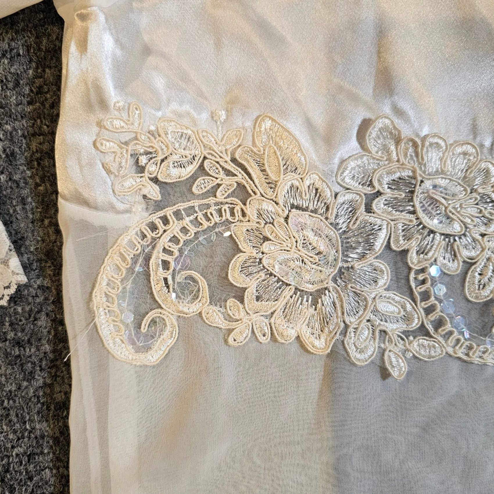 Vintage Cacique Nightgown Women Small White Satin Sheer Lace Bridal Y2K Vintage Shirt Dress Womens Lingerie 90s Theatre Size ONE SIZE - 6 Thumbnail