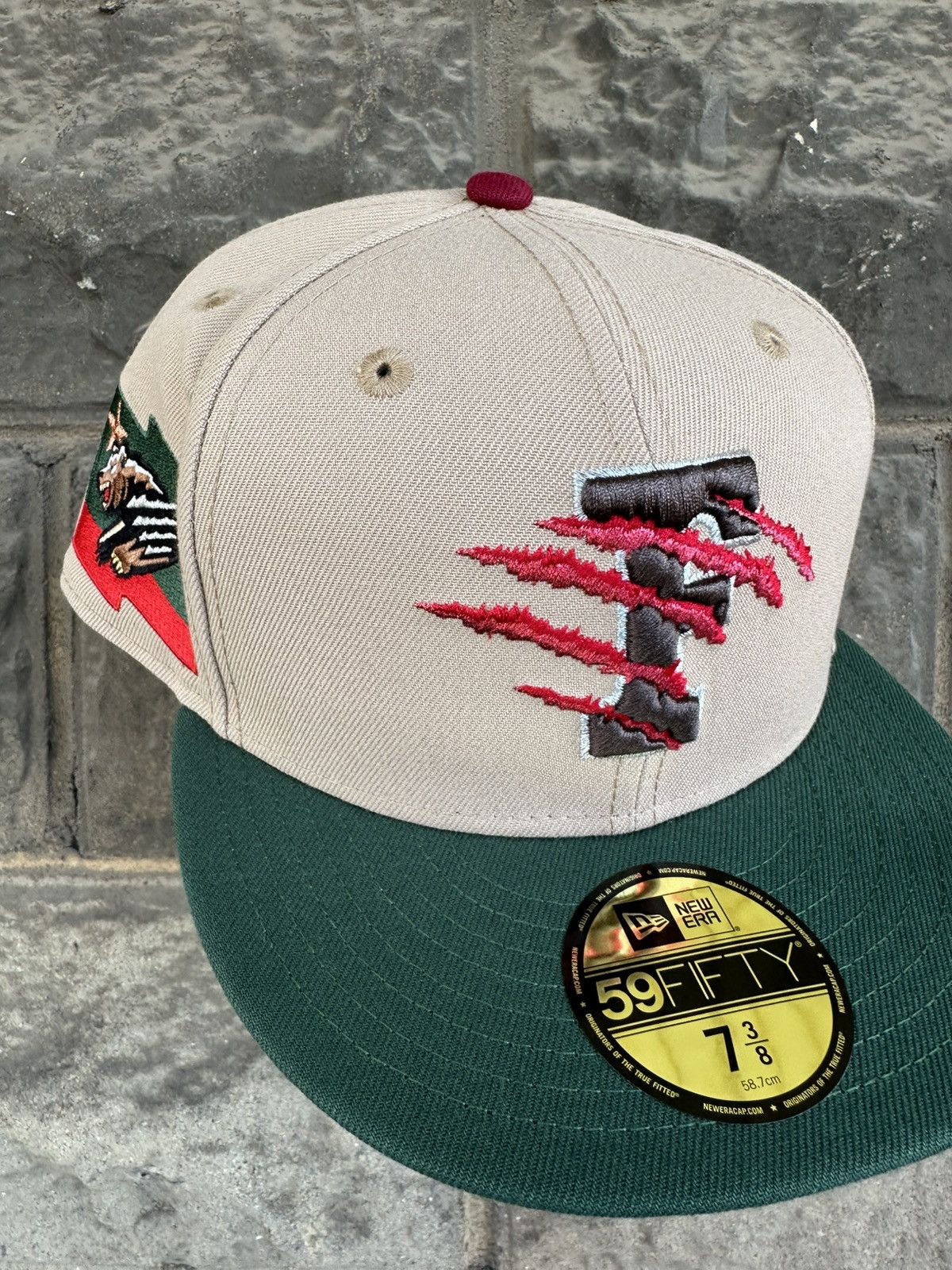 MLB × New Era × Supreme 7 3/8 FRESNO GRIZZLIES FREDDY KREUGER DUNK SB INSPIRED Size ONE SIZE - 1 Thumbnail