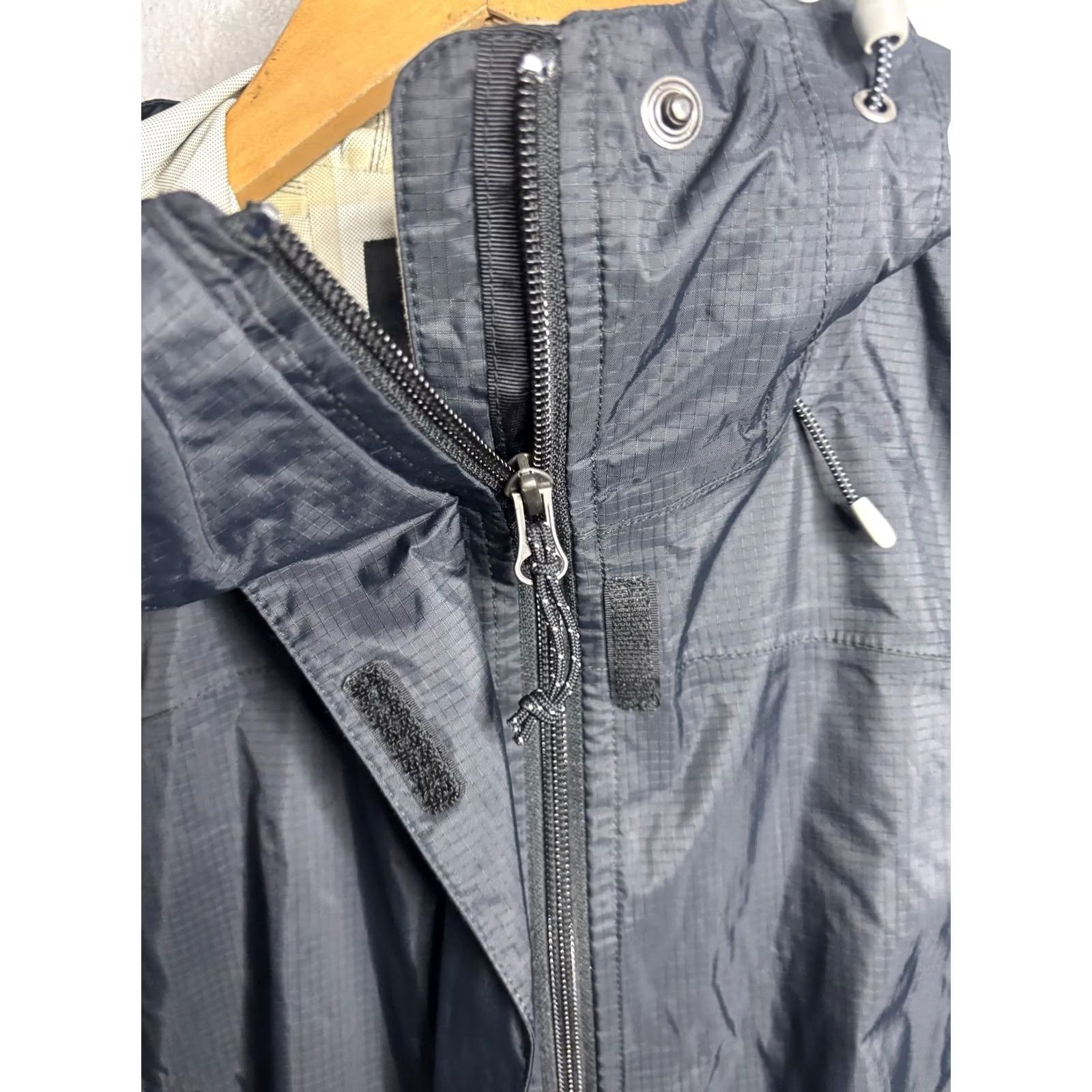 Vintage L.L.Bean Jacket Womens Small Gray Hooded Long Raincoat Nylon Lightweight Parka Size S / US 4 / IT 40 - 3 Thumbnail