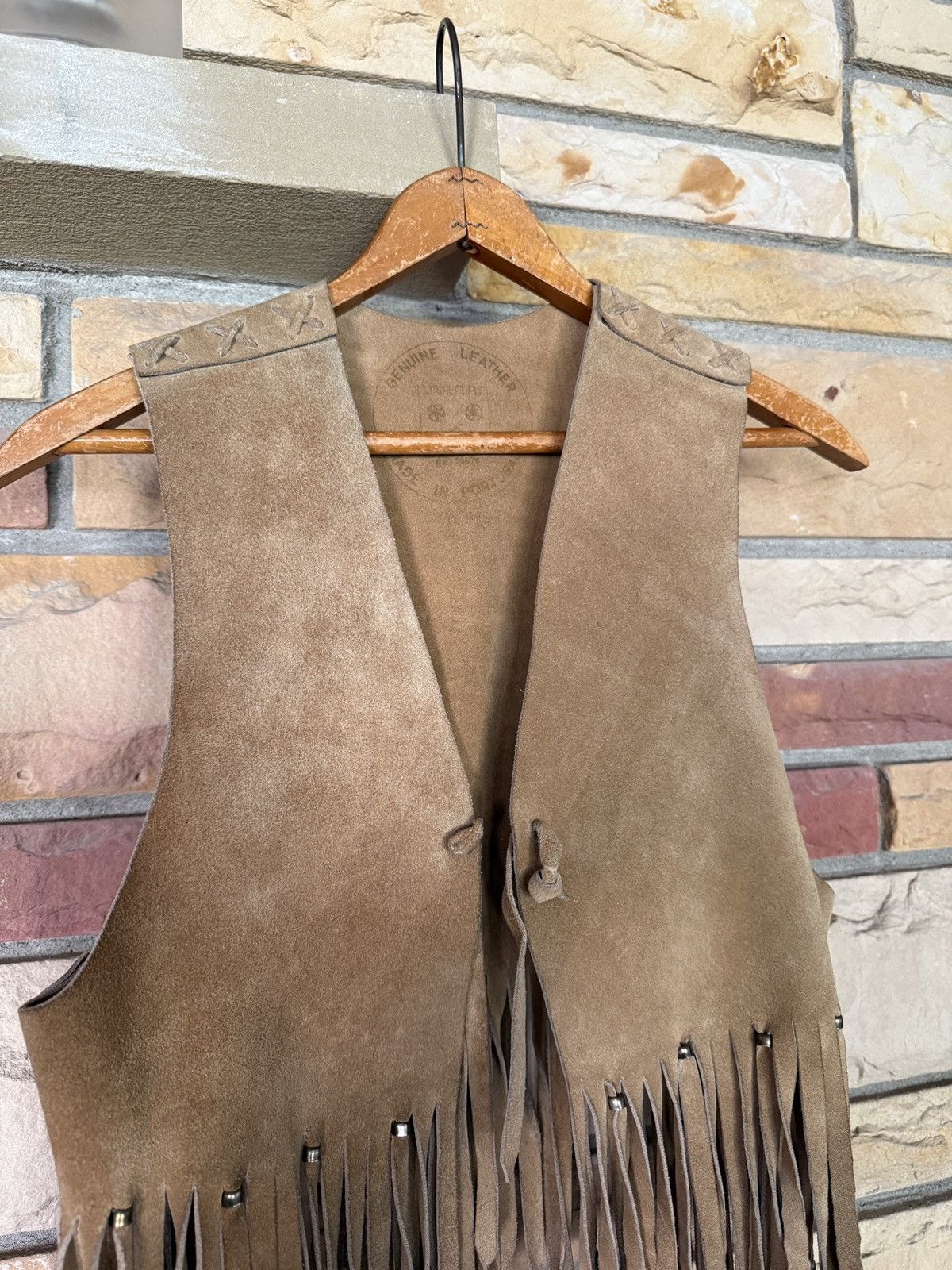 Vintage Vintage 70s Suede Fringe Western Vest Size XS / US 0-2 / IT 36-38 - 3 Thumbnail
