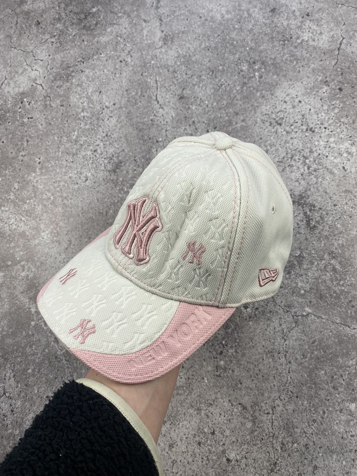New Era × Vintage VINTAGE Y2K New York Yankees MLB Barbie Streetwear Cap Pink🎀 Size ONE SIZE - 2 Thumbnail