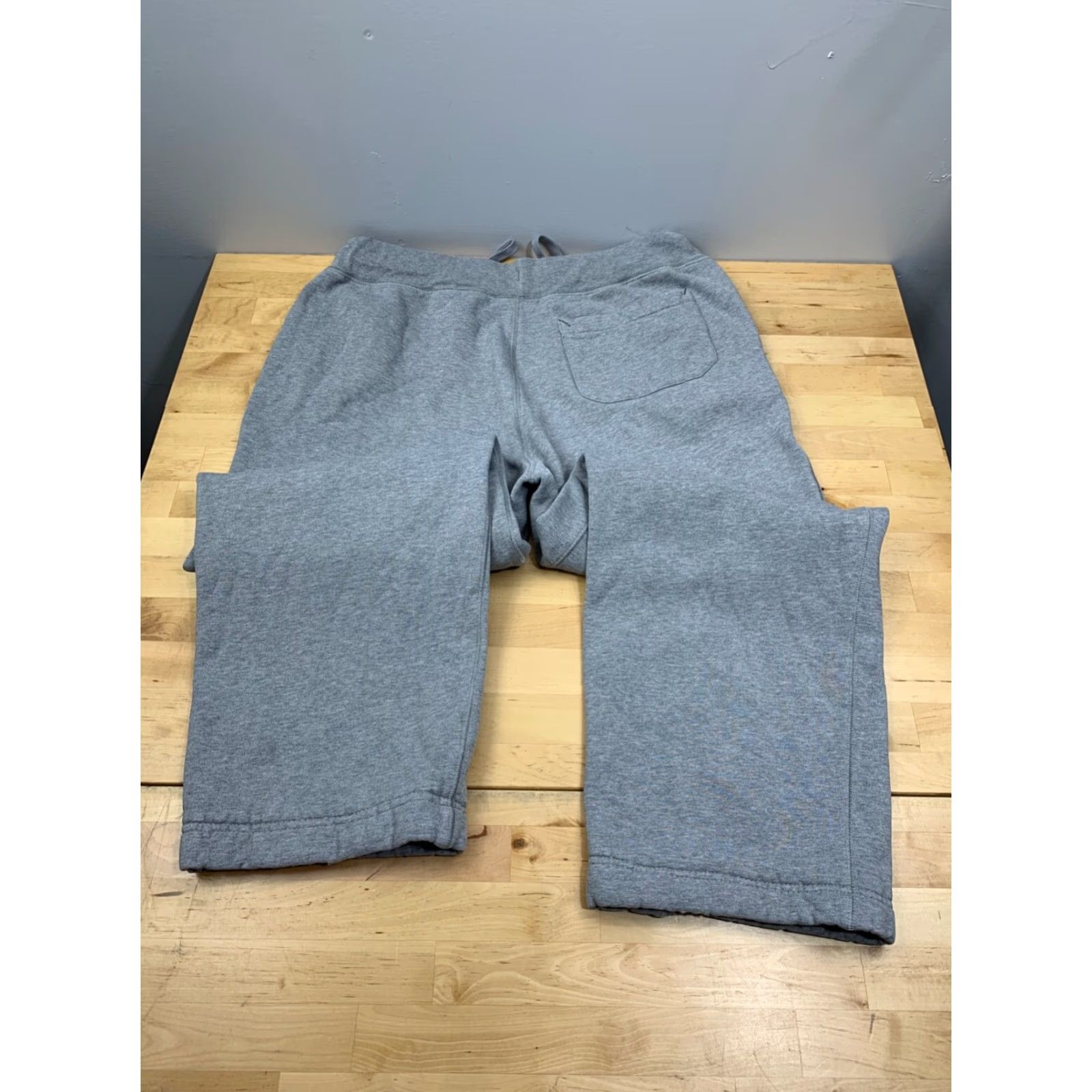 Disney Disney Sweatpants Women M Gray Heather Mickey 1955 Casual Drawstring Disney Shirt? Size 32" / US 10 / IT 46 - 4 Thumbnail