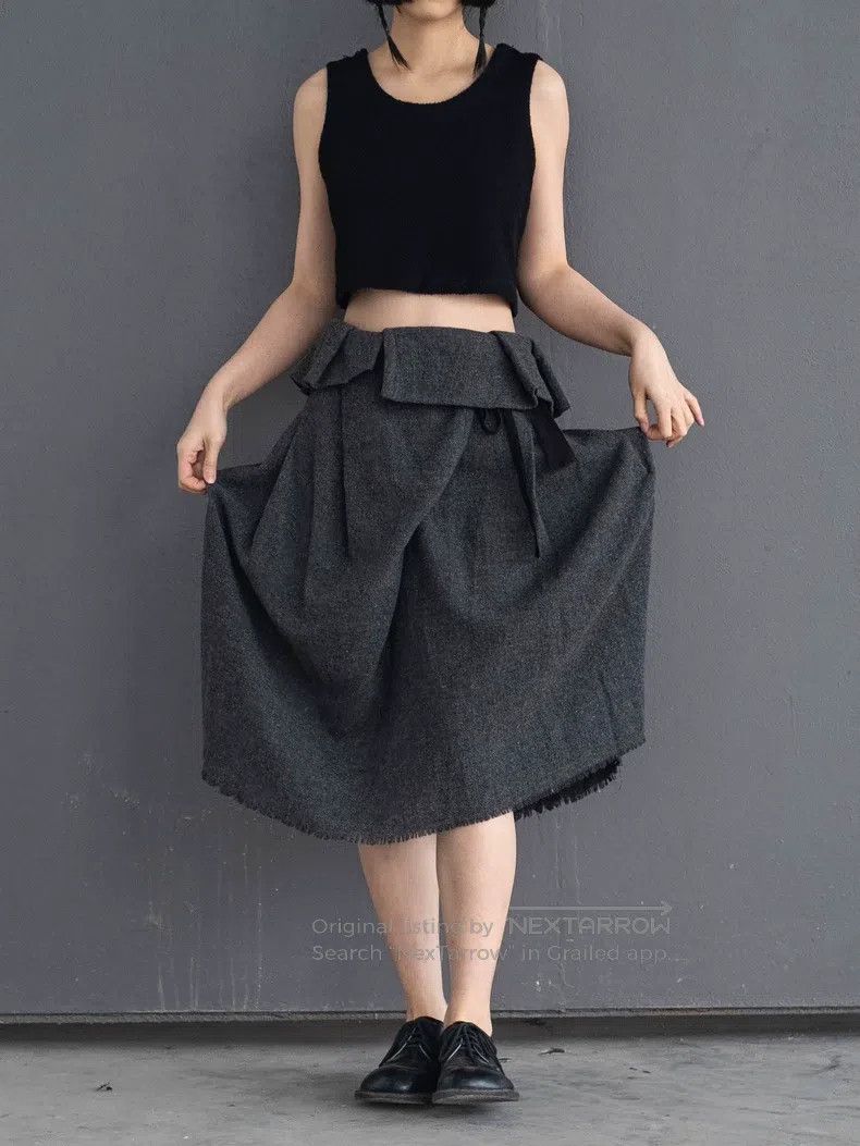 Comme des Garcons Comme Des Garcons size XS Gray wool belt half skirt Size 23" - 2 Thumbnail